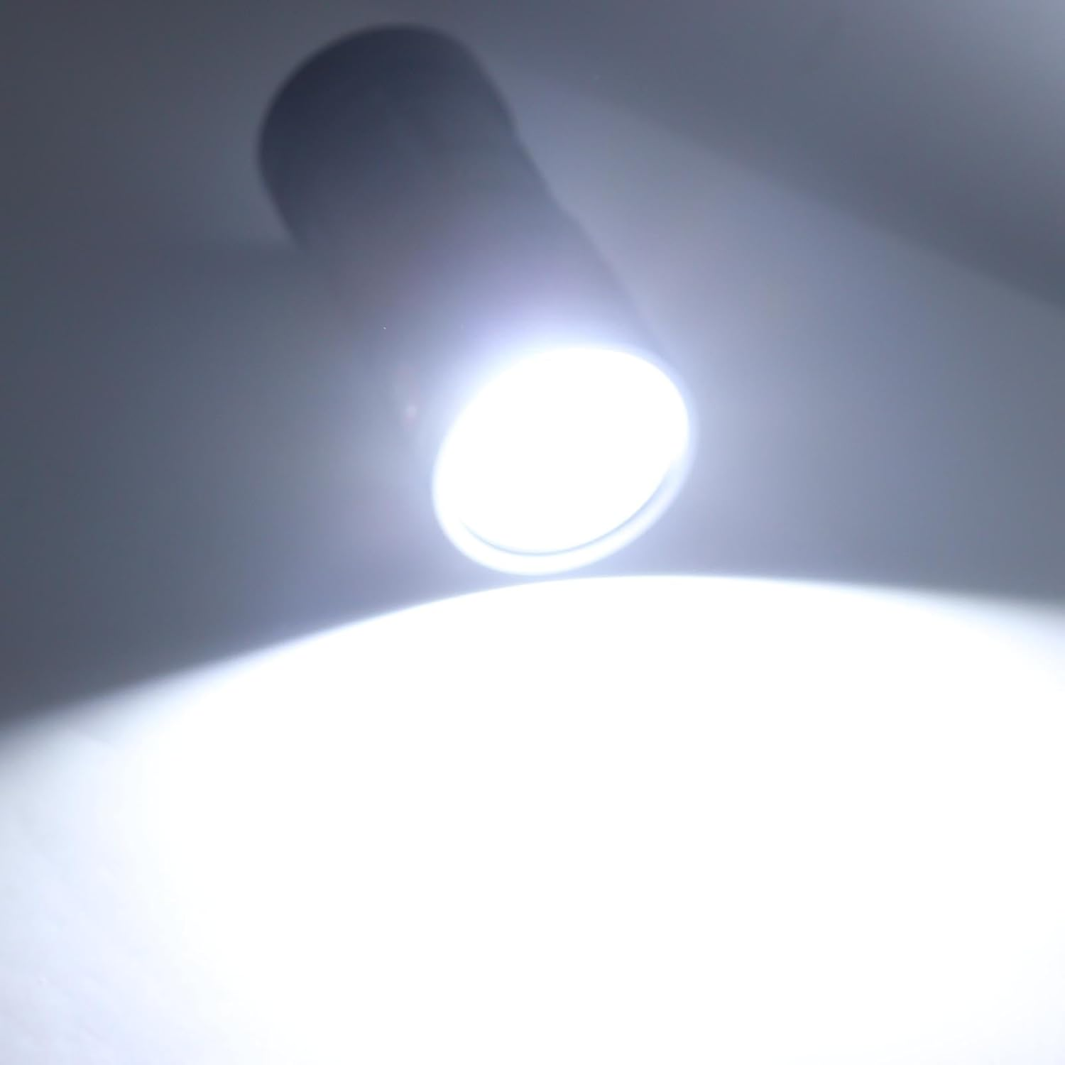 Phefop Professional Underwater Flashlight 10000LM Diving Video Flashlight 100M IPX8 Waterproof Fill Light Red and Blue image number 6