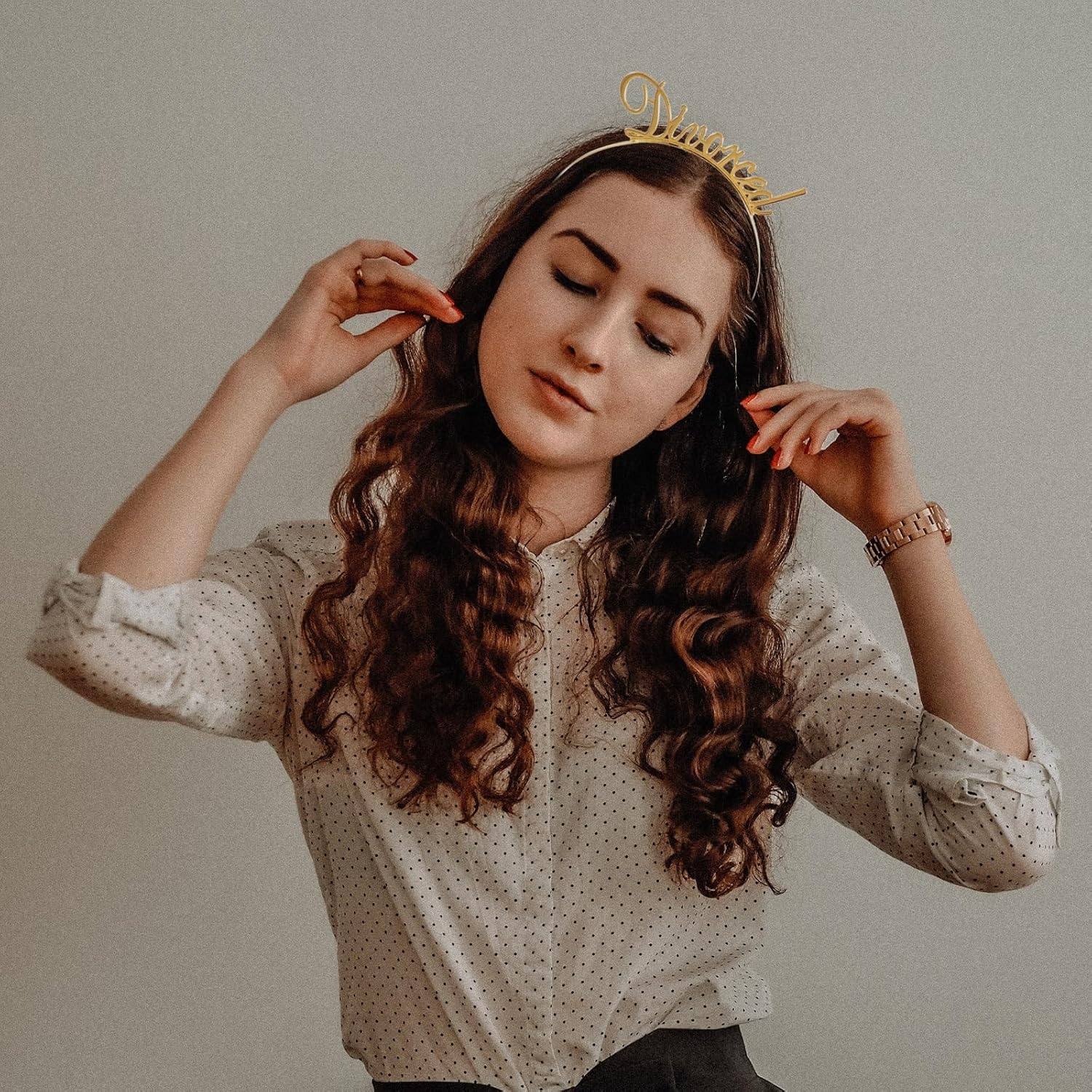 Hemobllo Pack of 2 Divorced Party Decorative Headdress Hair Bands for Divorced Party Decoration Women (Gold + Rose Gold) image number 4