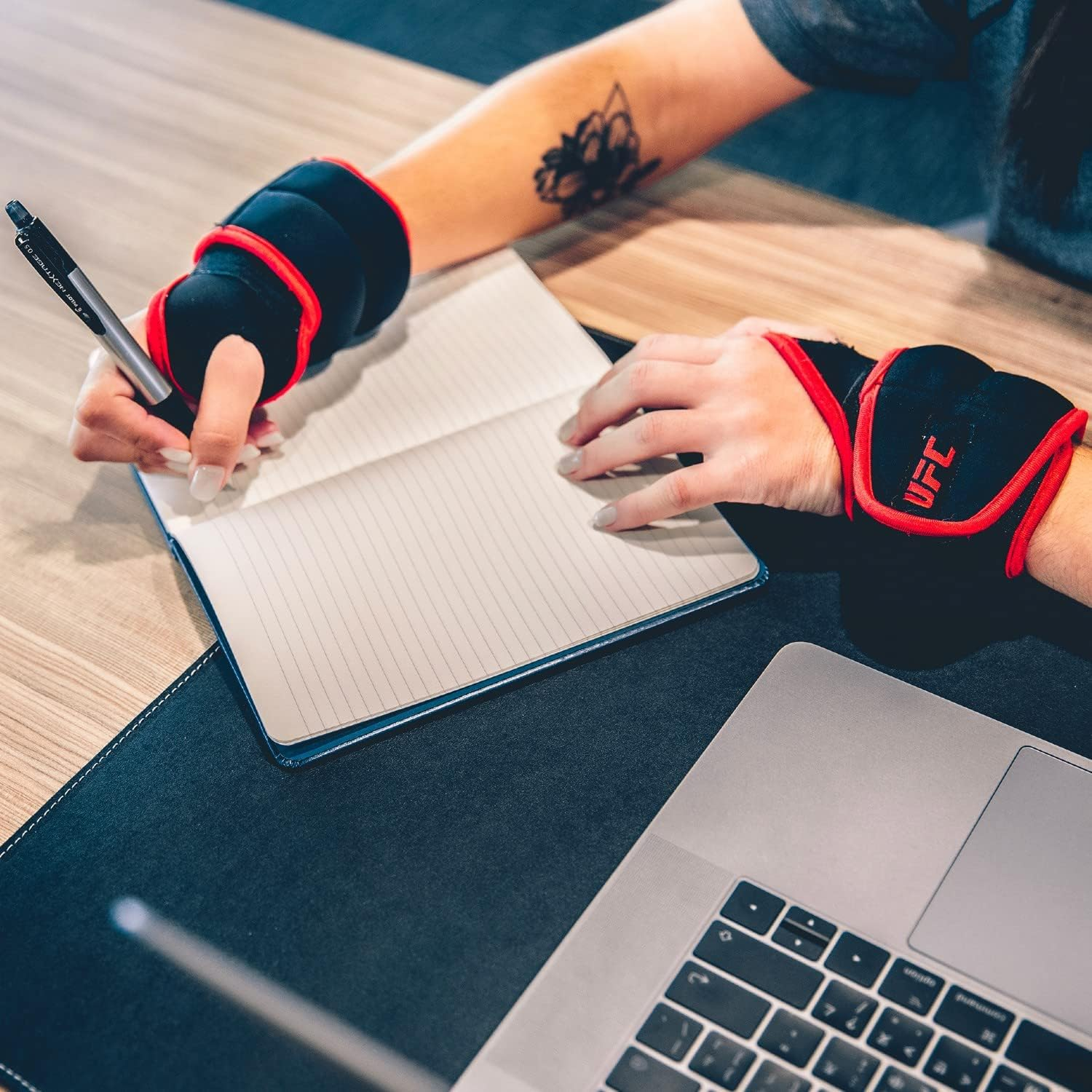 UFC Wrist Weights image number 4