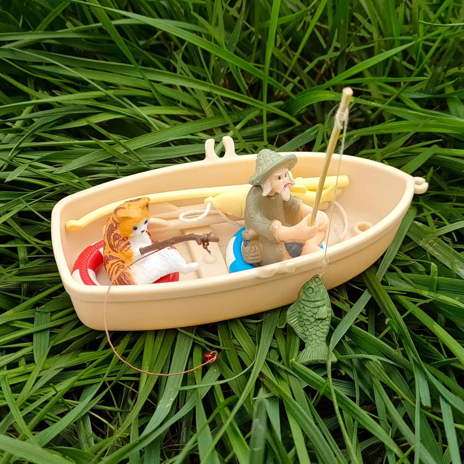 Simulation Boat Floating Fish Tank Decorations Cute Kitten and Fisherman Floating Aquarium Decoration Fish Tank Decorative (Yellow, 2) image number 6