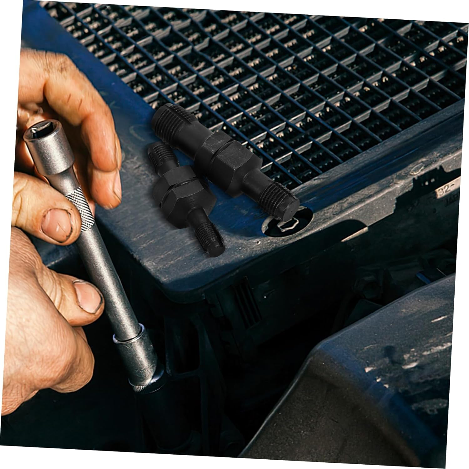 SOESFOUFU 2Pcs Spark Repair Tool Rethreader Nut Removal Tool Double Head Wrench Automotive Engine Spark Thread Repair Kit image number 1