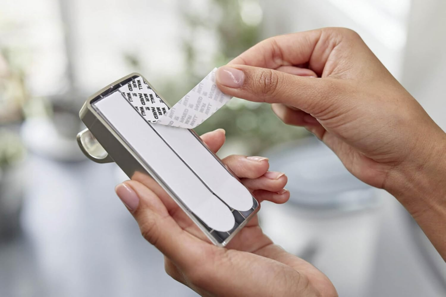 Command 17654SN-2ESF Hooks, Large, Satin Nickel image number 2