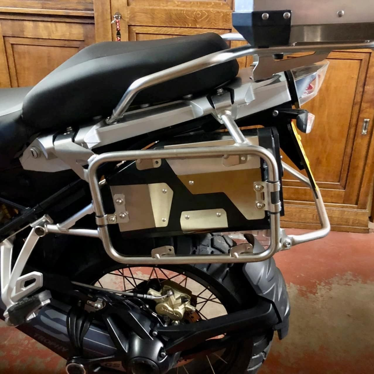 Motorcycle Tool Box,Stainless Steel Gear Tool Box Waterproof Side Boxes Compatible with BMW R1250GS/ADV R1200GS/ADV (Silver) image number 4