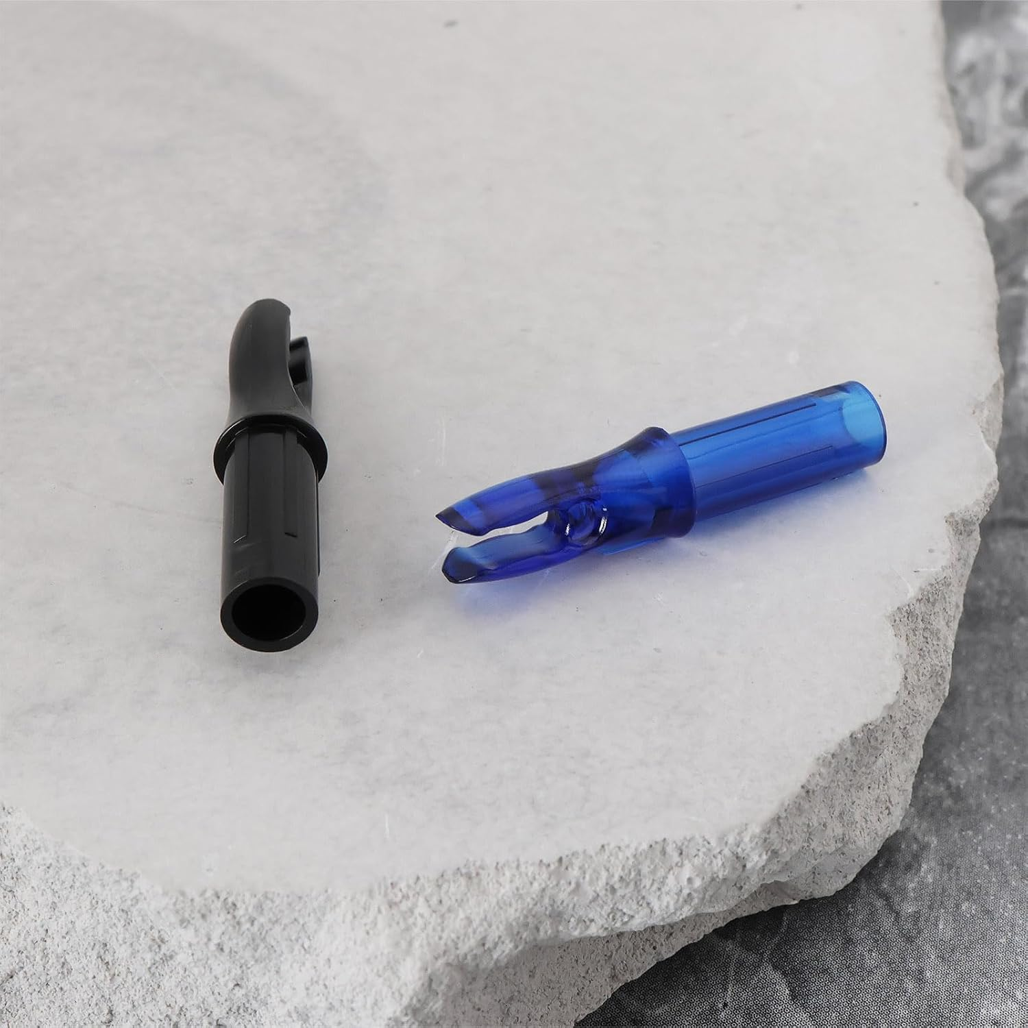 VGOL 50PCS Archery Arrow Nocks for Carbon Arrow Nocks with an Inner Diameter of 6.2Mm 32Mmx6.2Mm Black/White/Transparent Red/Transparent Blue/Transparent Yellow image number 5