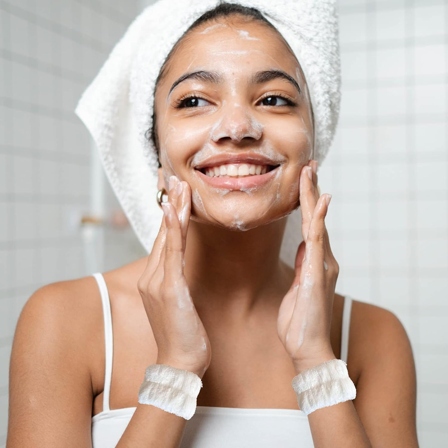 KAYLRE 4 Pairs Wrist Spa Wash Band Microfiber Wrist Washing Towel Band Bracelets for Washing Face Absorbent Wristbands Wrist Sweatband for Women Girls Prevent image number 3