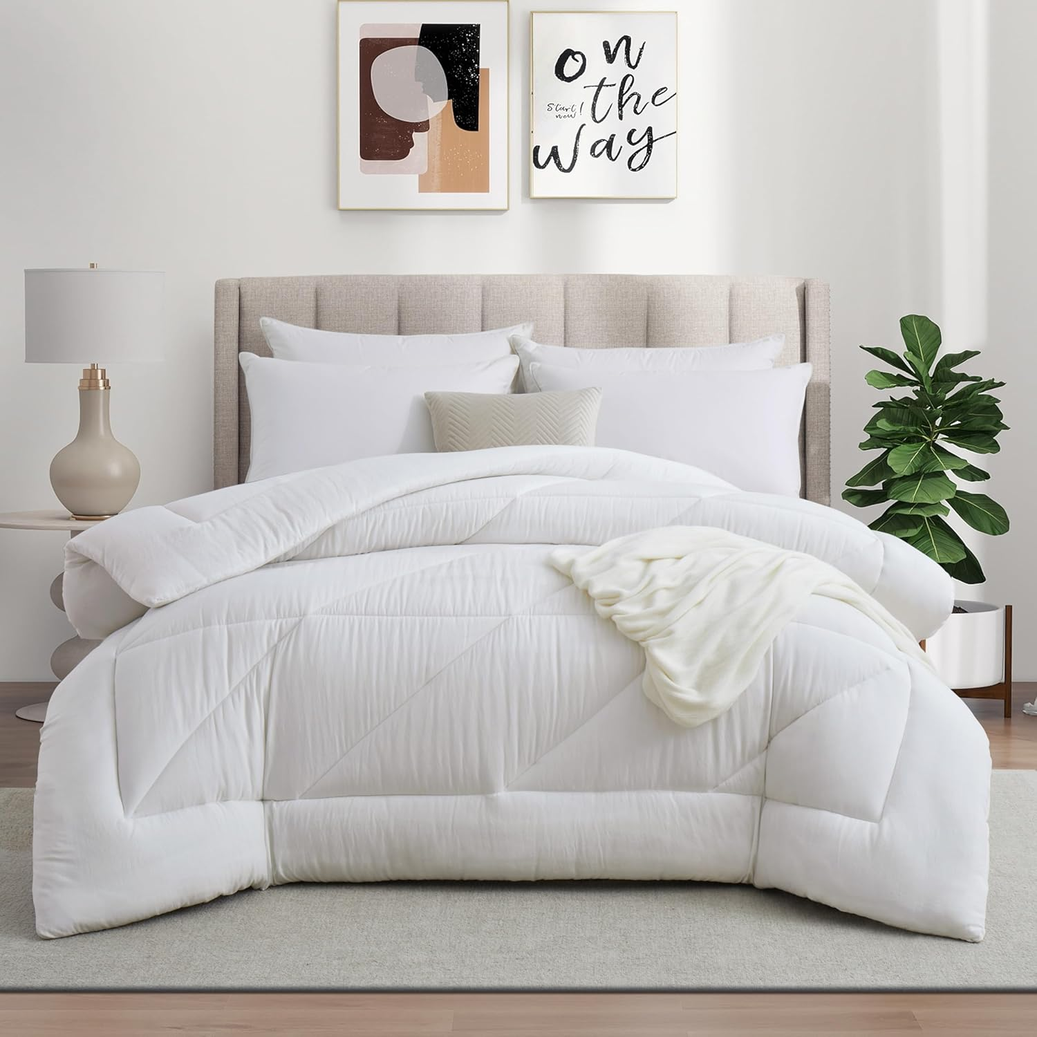 Mumullum 700GSM Warm Quilt Queen Size, Ultra Soft Fluffy Winter Bedding Breathable Premium Fiber Filling Quilt for Home Bedroom image number 3