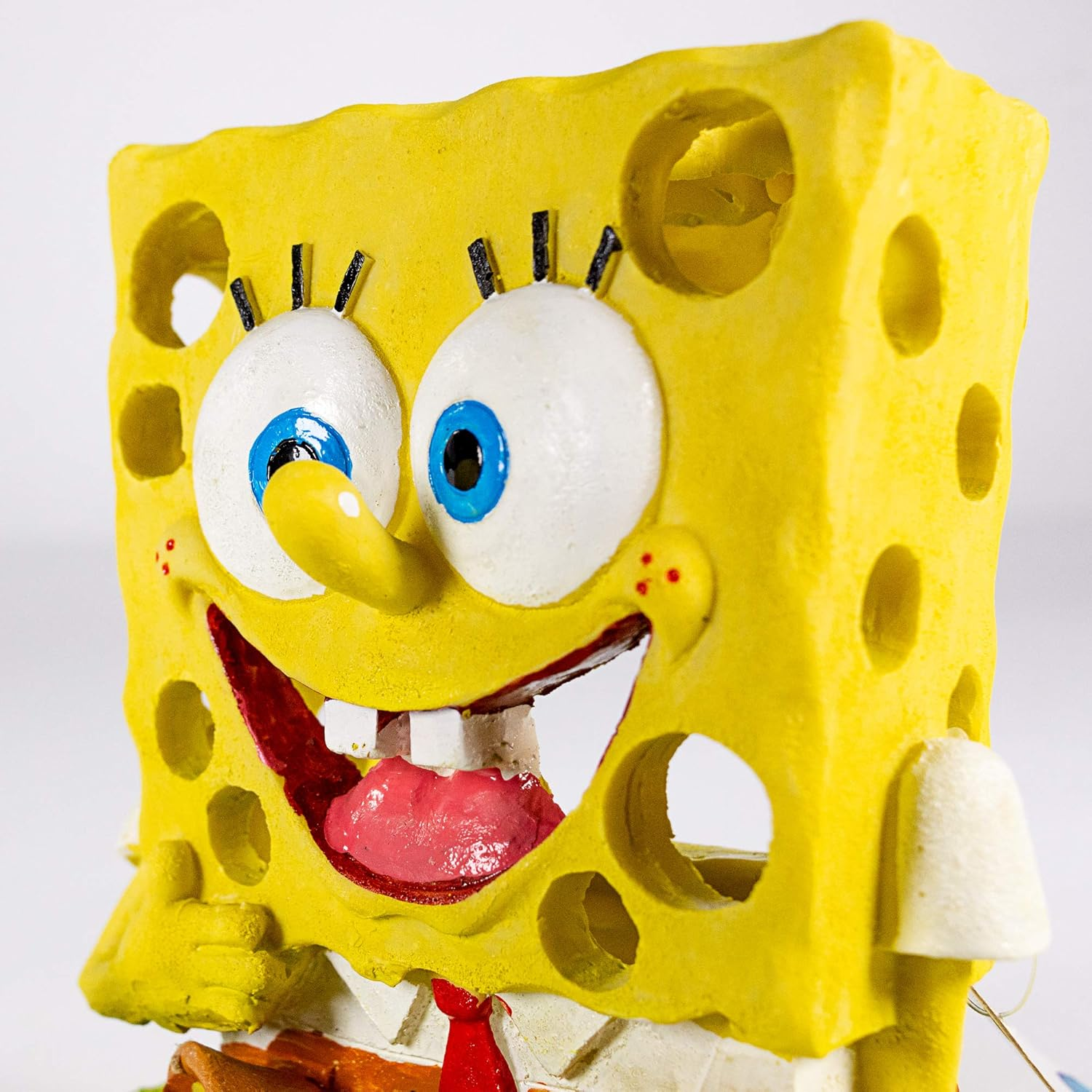 Penn Plax Spongebob Swim through Aquarium Ornament image number 1