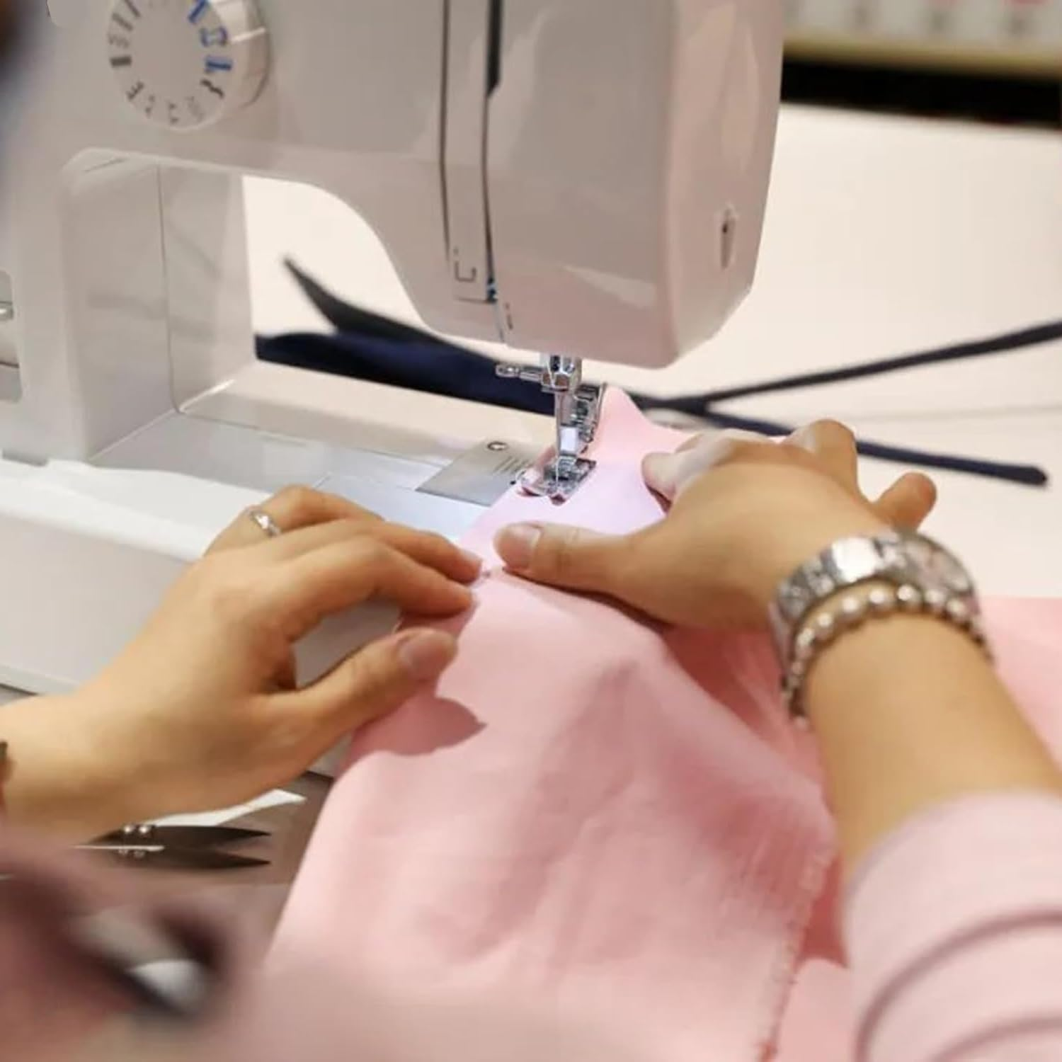 Universal Sewing Machine Needles 50Pcs HAX1(65/9, 75/11, 90/14, 100/16 and Heavy Duty 110/18) Ideal for Various Fabrics, Compatible with Singer, Brother, Janome and Most Home Sewing Machine Brands image number 4