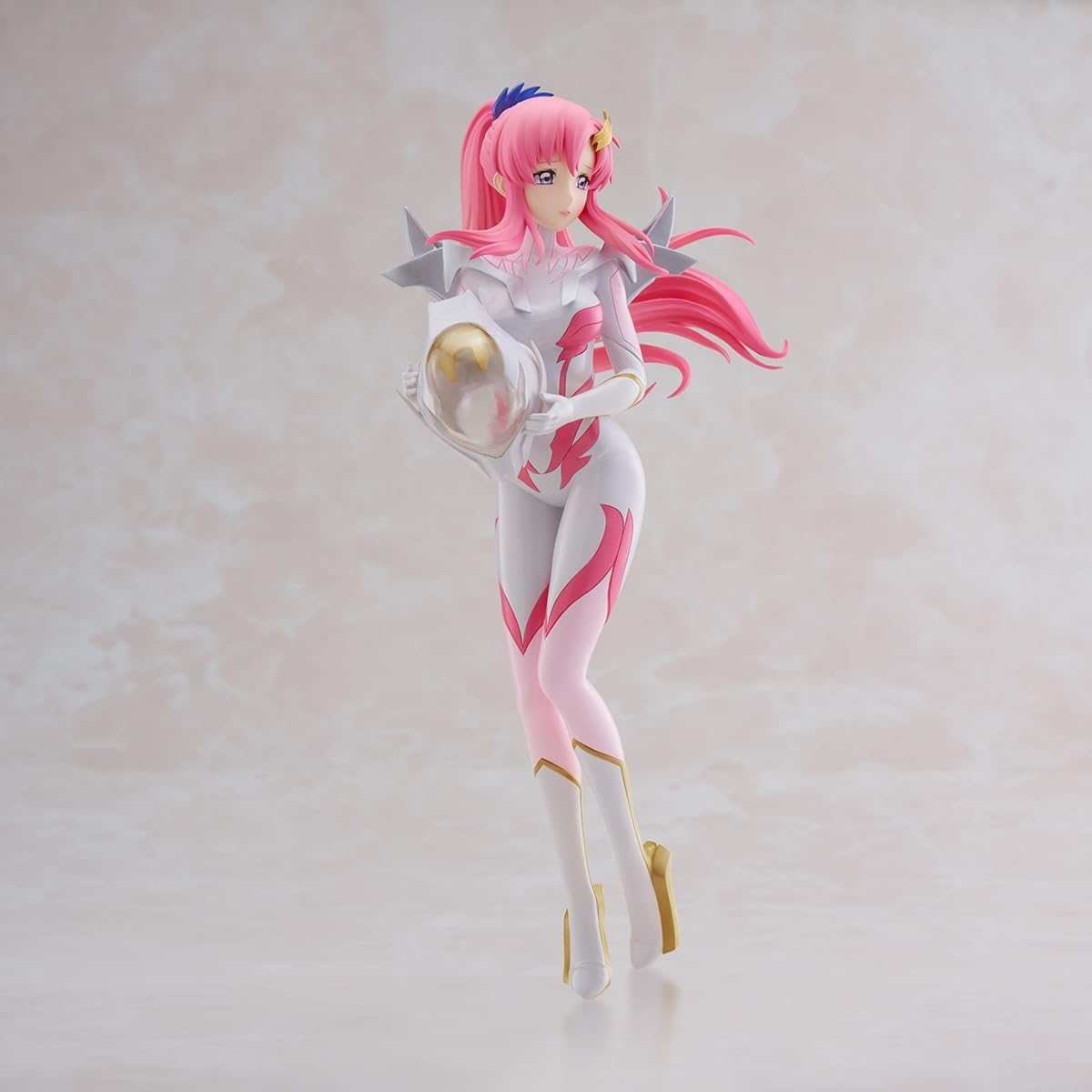 BANPRESTO Mobile Suit Gundam Seed Freedom Glitter & GLAMOURS - LACUS Clyne (Pilot Suit VER.)
