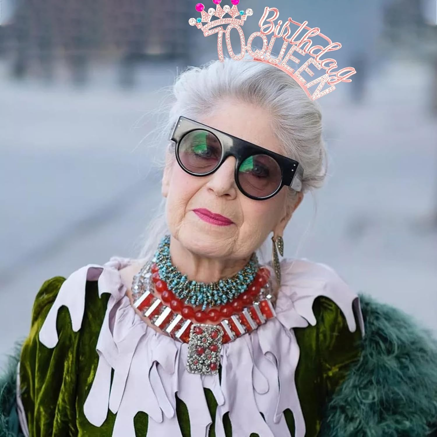 VELSCRUN 30Th 40Th 50Th 60Th 70Th 80Th 90Th Birthday Decorations for Women Birthday Queen Headband Birthday Tiaras Crowns for Women Fabulous Birthday Sash Mom Birthday Present Party Hair Accessories - 30Th Gold image number 6