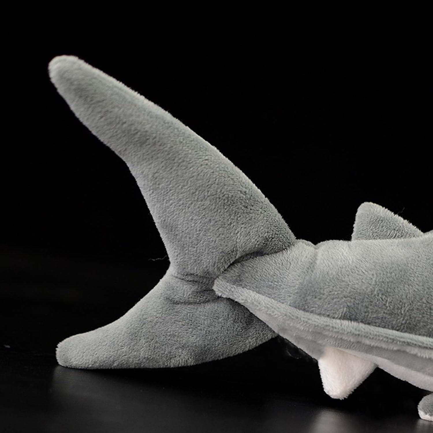 Tiny Heart Simulation Great White Shark Plush Toys, 23Inch Soft Plush Great White Shark Stuffed Animal Dolls Cute Kids Birthday Gift Decorations Plush Toys image number 4