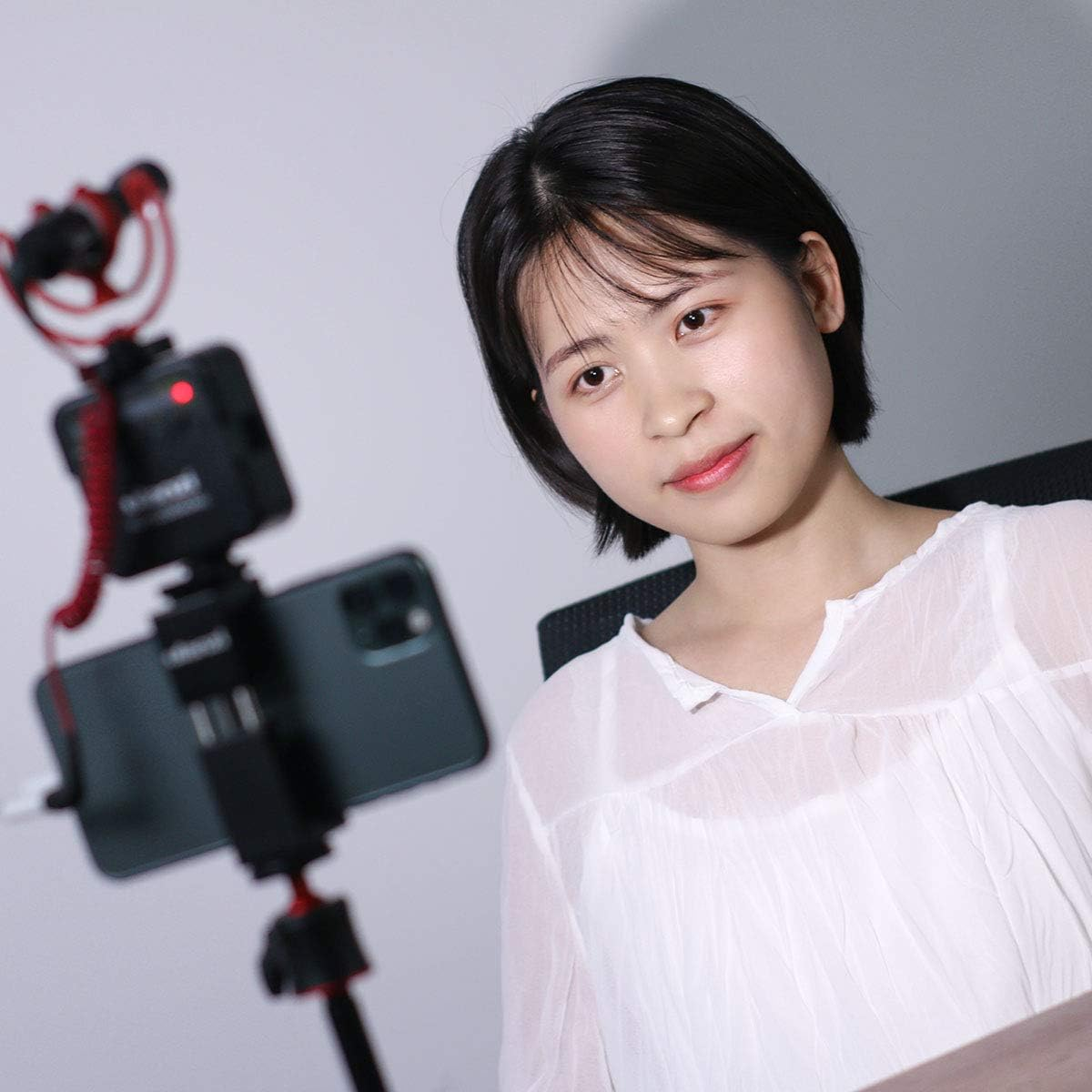 ULANZI VL49 2000Mah LED Video Light W 3 Cold Shoe Mounts Type C Charging Soft Light Panel for DJI OSMO Mobile 3 Pocket Zhiyun Smooth 4 Sony RX100 VII Canon G7X Mark III A6400 6600 Gopro 8 7 6 5 Vlog image number 2