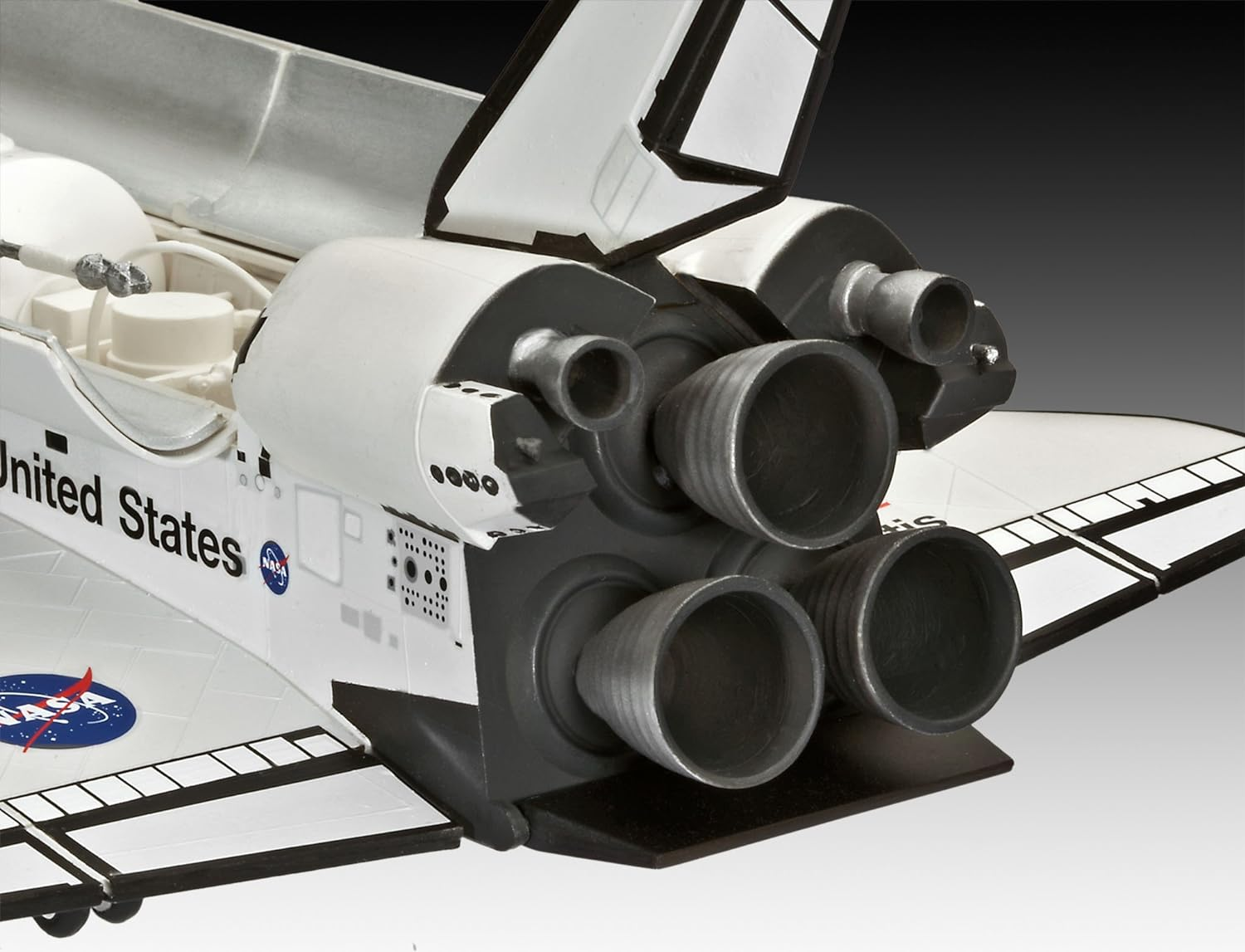 Revell 1:144 Space Shuttle Atlantis Model Kit