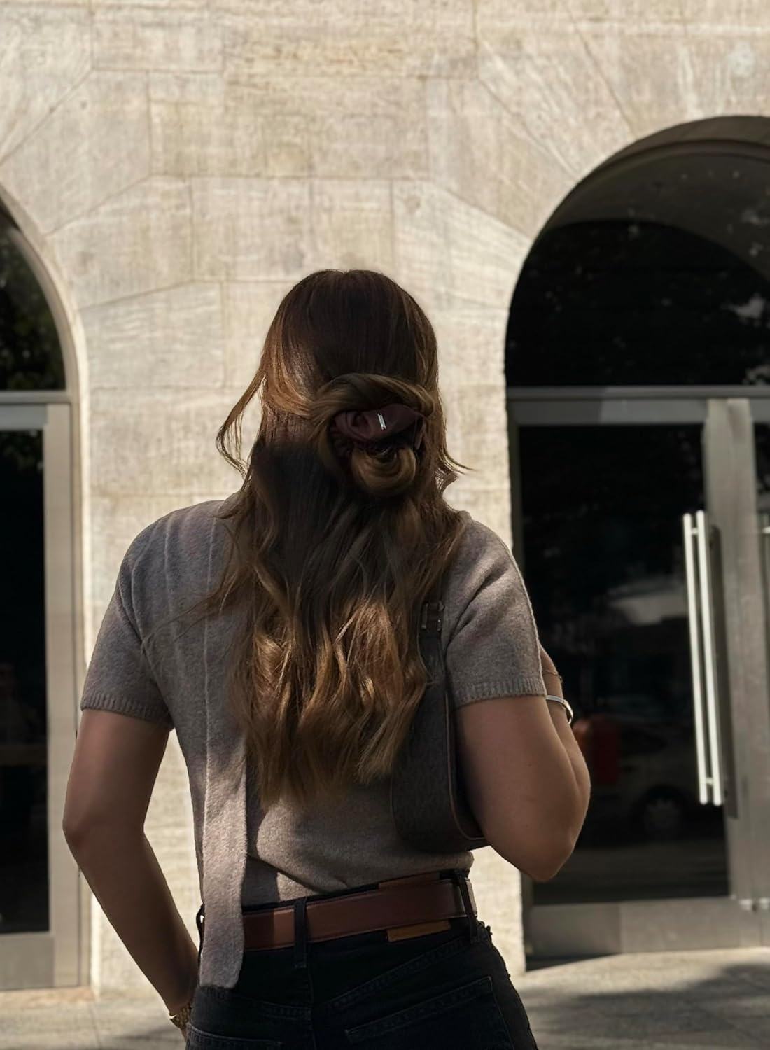 Edealiss Cozy Luxe Scrunchie - Autumn/Winter Women'S Velour & Faux Leather Hair Band - Elegant Premium Hair Accessory - No Pulling, Gentle Hold - Fashion Hair Tie (Chocolate Velour Suede) image number 2