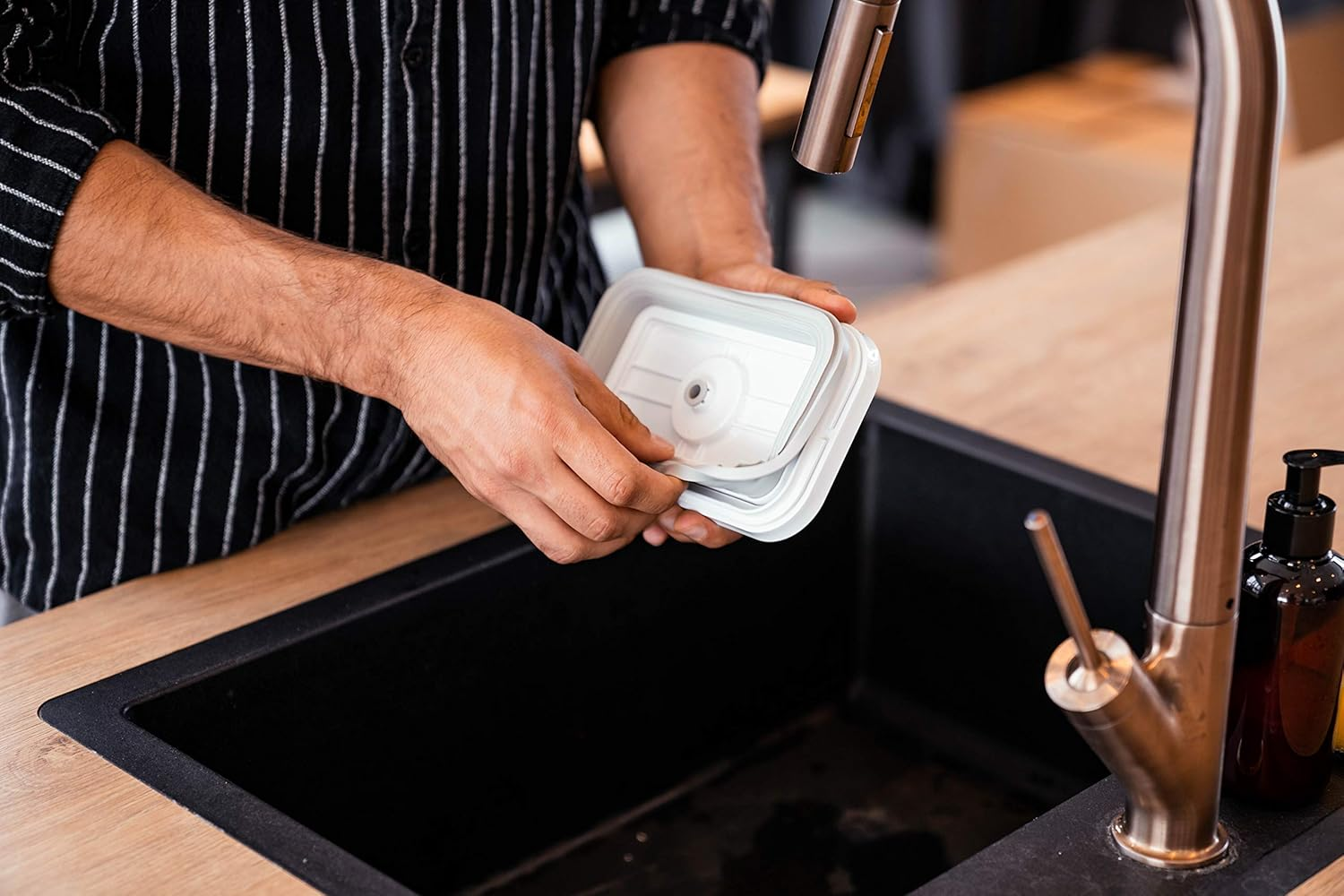 Zwilling J. A. Henckels 36804-003 Fresh save Vacuum Plastic Containers, Set of 3 Sizes, Airtight Storage Containers image number 5