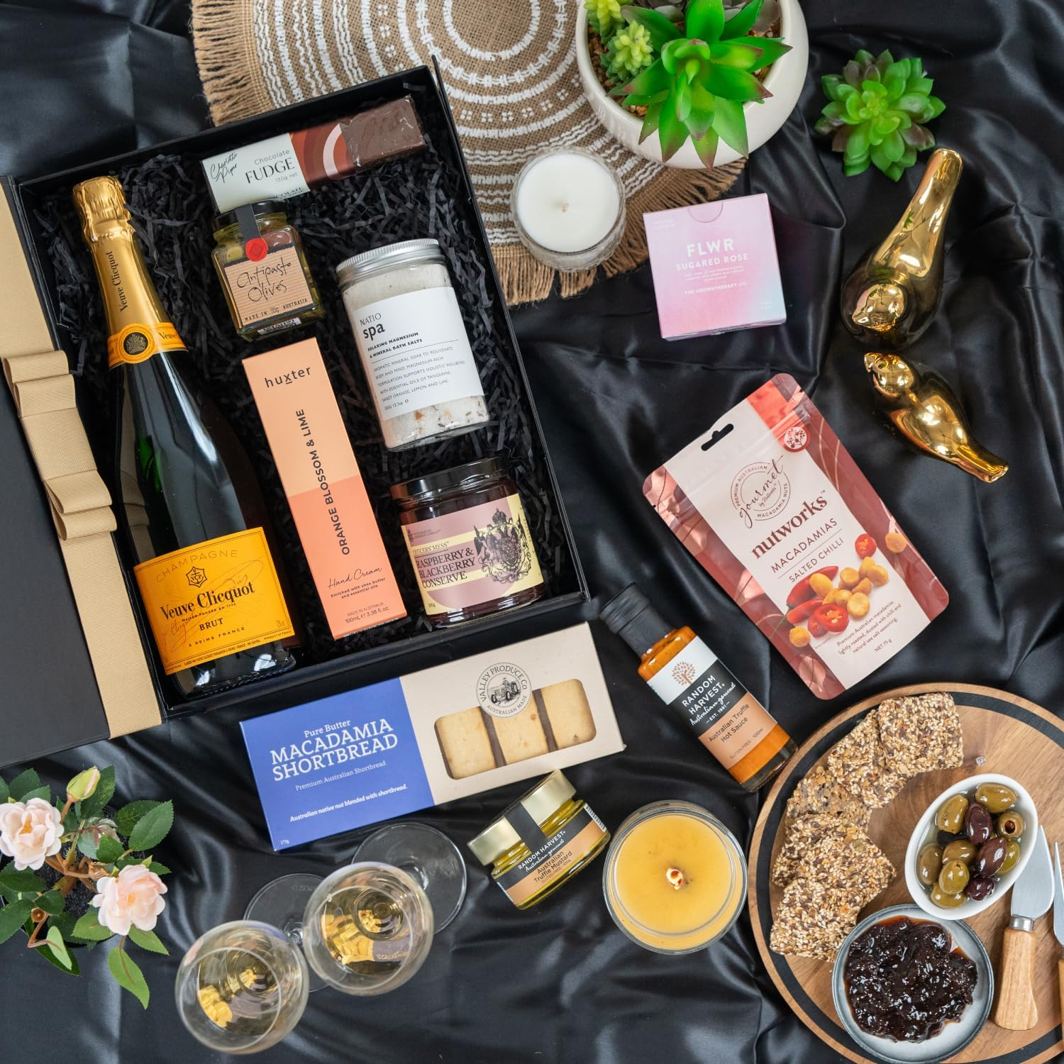 Veuve Clicquot Premium Celebration Hamper - Perfect for Birthdays, Anniversaries, and Special Occasions image number 2