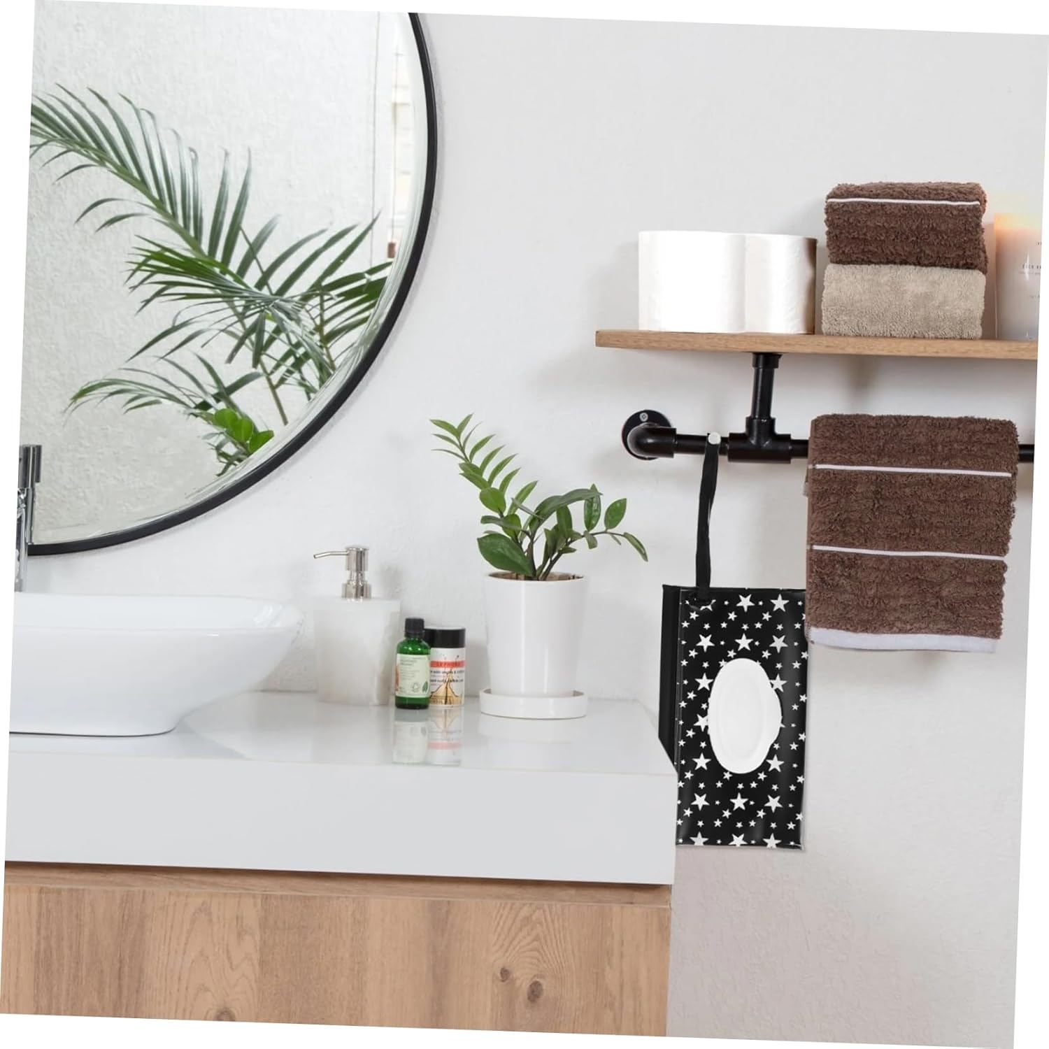 2Pcs Travel-Friendly Wipe Dispenser Pouch Refillable Wet Tissue Bag for Bedside Stroller image number 1