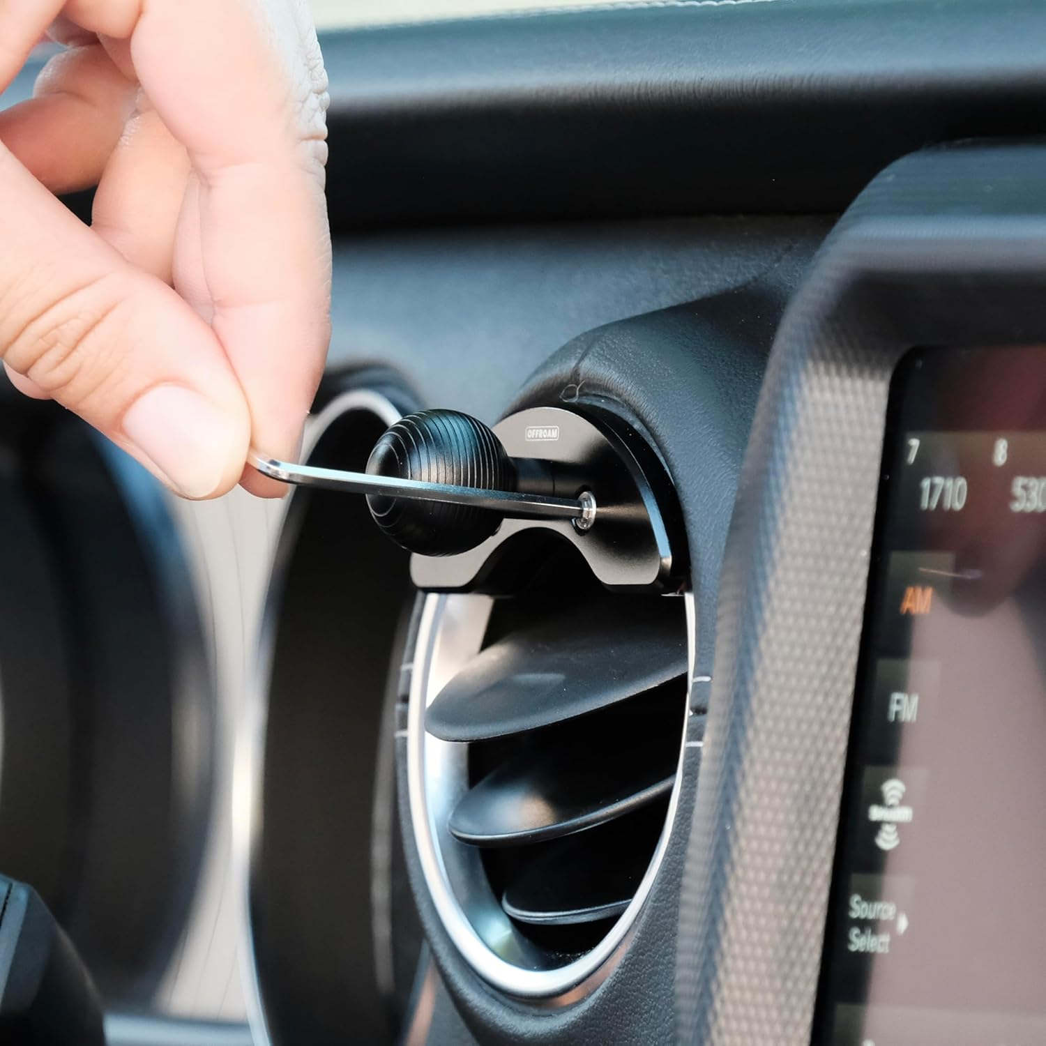 Offroam Phone Mount Compatible for Jeep Wrangler & Gladiator (2018-2023) - Airvent image number 2