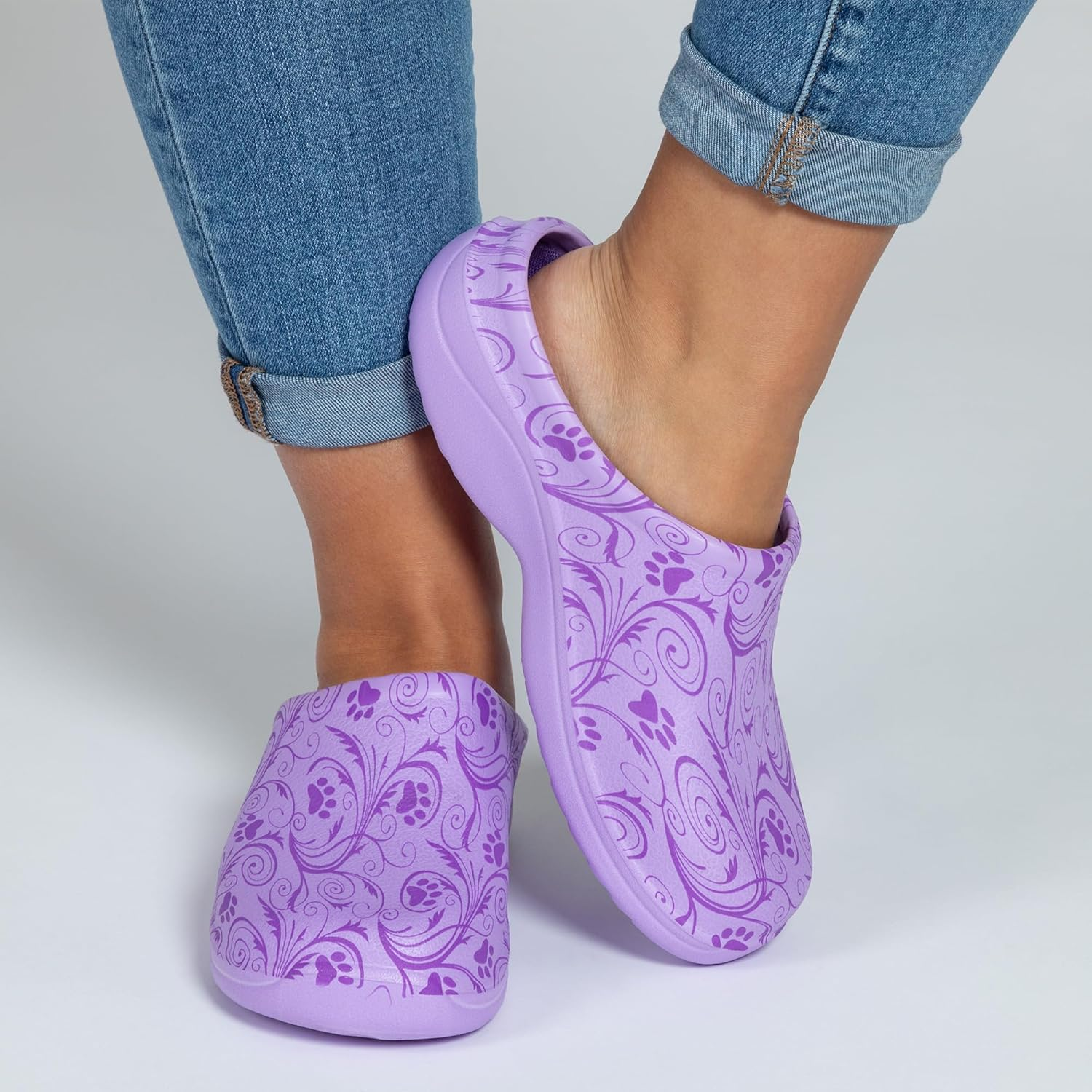 Lightweight Paw Print Garden Clogs Comfortable & Breathable Slip-On Shoes for Gardening image number 4