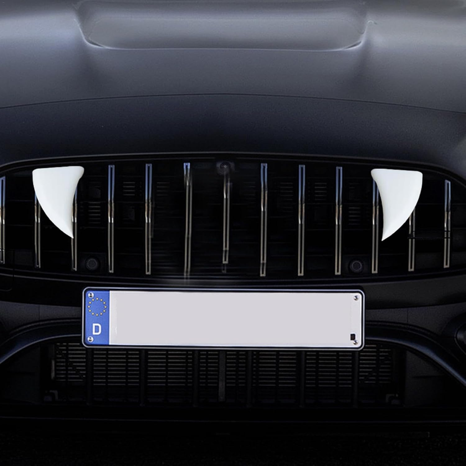 Vampire Teeth - Halloween Car Decoration | 2 Vampire Fangs for Car | 2 Vampire Fangs for Car | White Horns, Bumper Decoration, Fangs - White image number 5