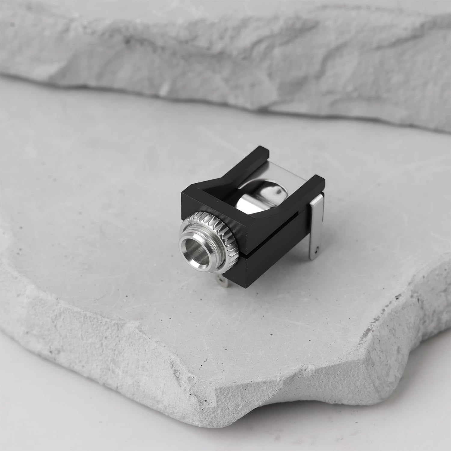 Emagtech 20Pcs 3.5MM 3Pin Female Audio Connector PJ302M Suitable for Audio Equipment Repair DIY Project Industrial and Professional Equipment image number 3