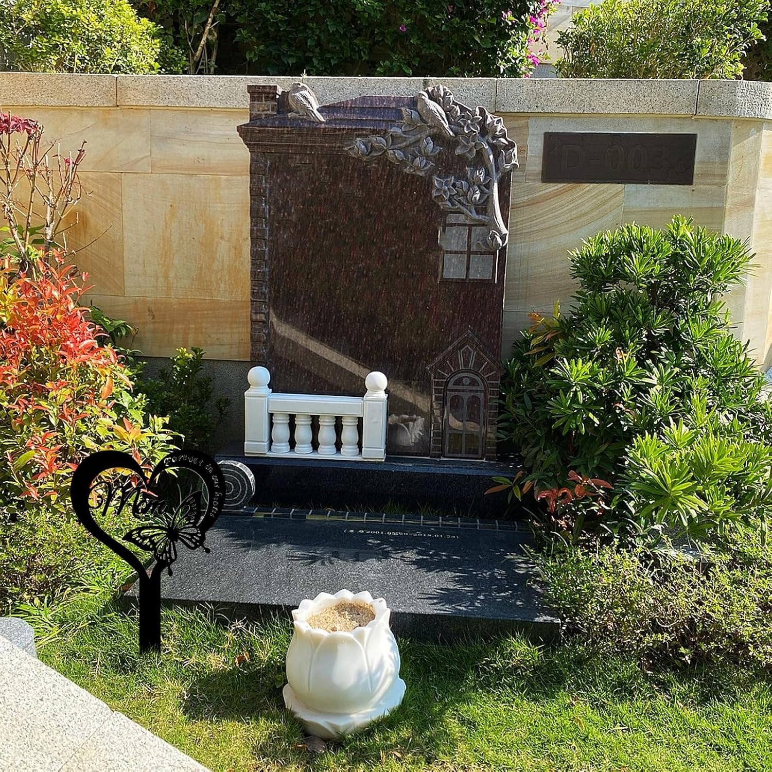 Pacify Grave Decorations for Cemetery, Metal Grave Marker for Mom Waterproof Memorial Plaques Sympathy Grave Stake for Loved Ones Remembrance Tribute (Mom) image number 6