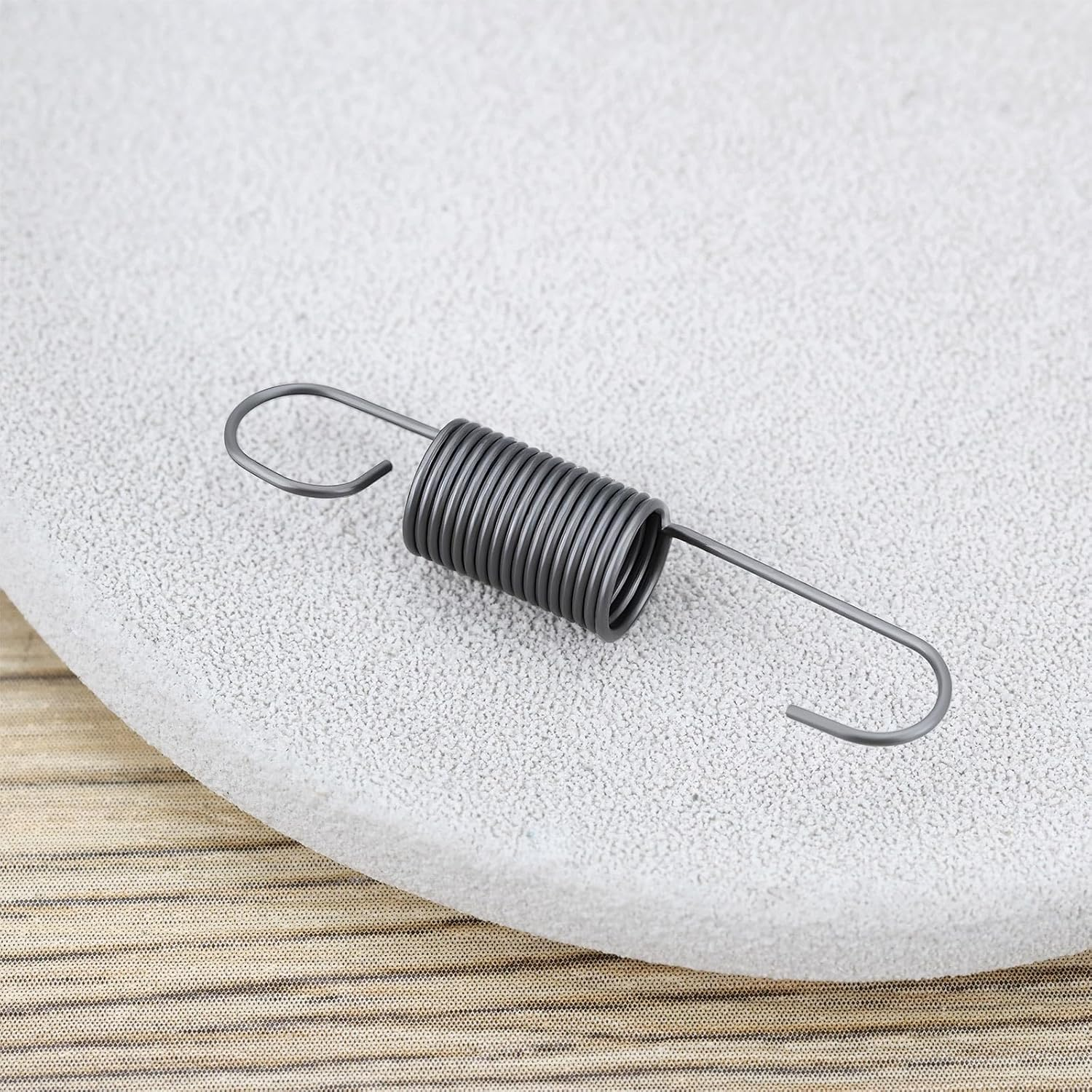 Emagtech 4Pcs Governor Spring Replacement Part 698719 Compatible with Briggs & Stratton Lawn Mower Engines