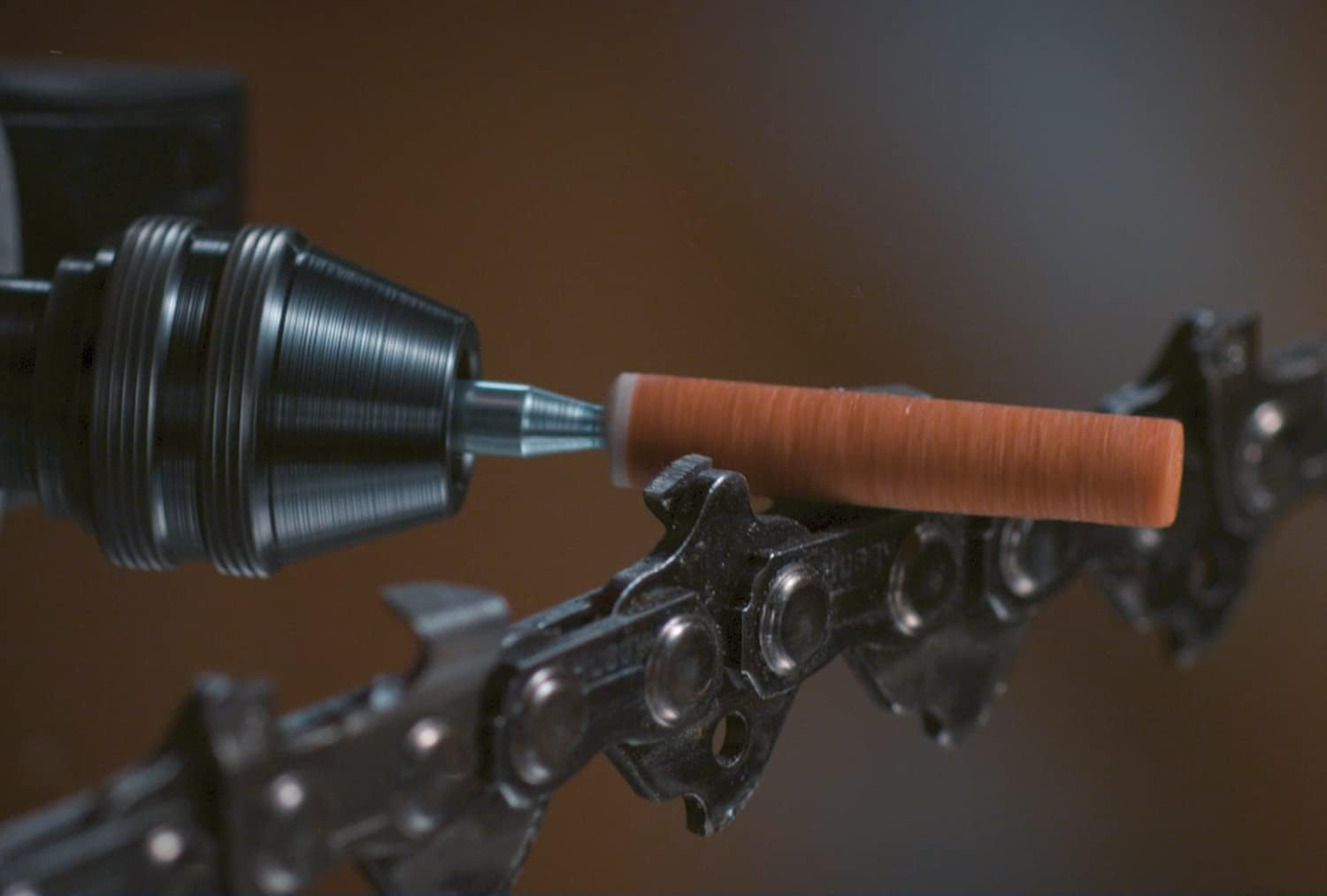 Dremel 454 Chainsaw Sharpening Grinding Stones Multipack, 2 Grinding Stones for Precise, Quick and Easy Sharpening of Chain Saw Blades (4.8 Mm) image number 6