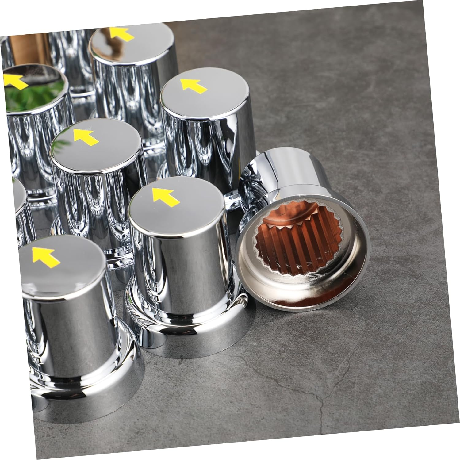 BUGUUYO 20Pcs Wheel Nut for Trucks and Trailers Lug Nut Dust Caps Resistant Automotive Exterior Accessories image number 5