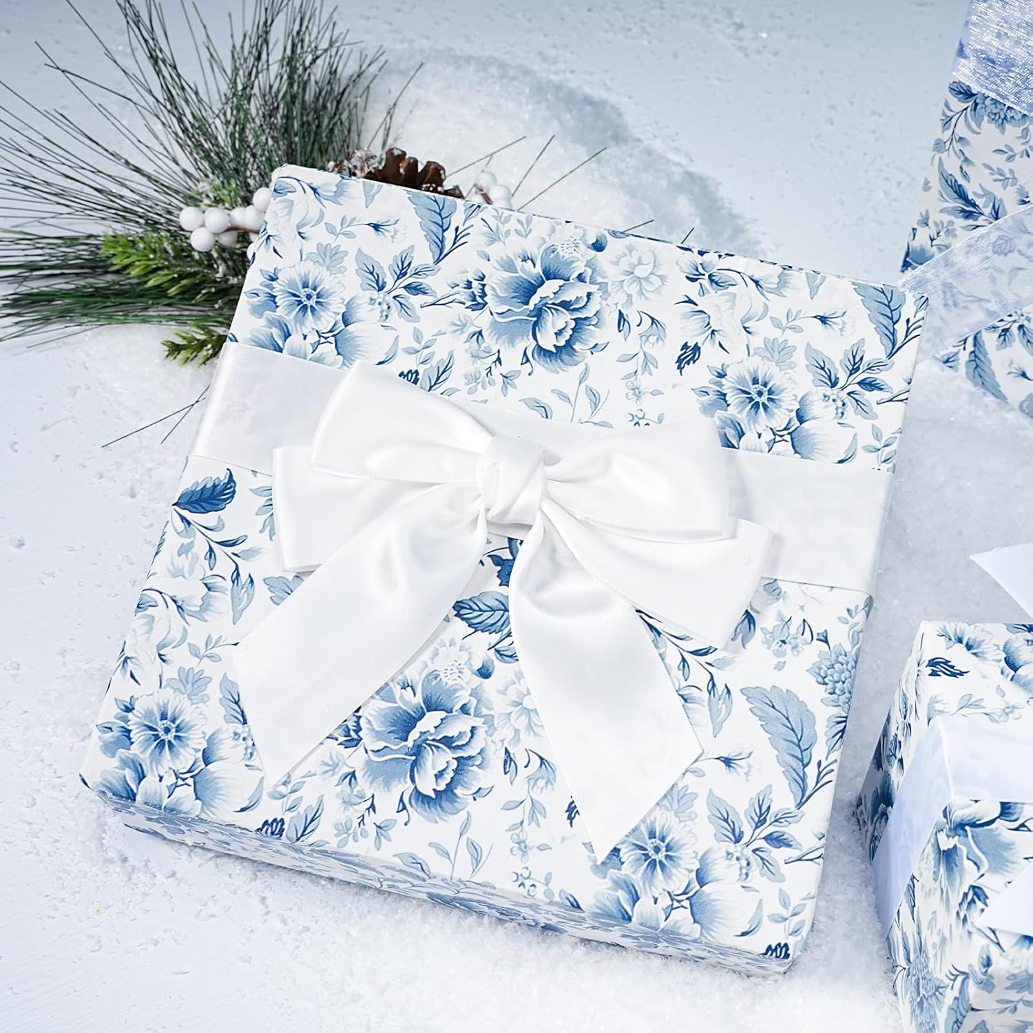 WRAPLA Floral Wrapping Paper Roll - 43Cmx10M Blue White Flowers Design Chinoiserie Gift Wrap Stone Paper for Wedding, Bridal Shower, Mothers Day(17In X 33Ft)