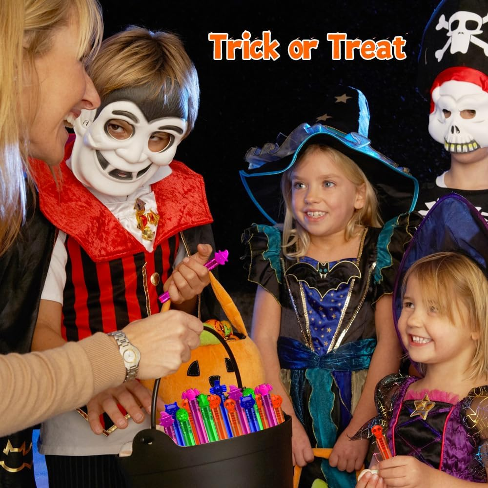 64Pcs Halloween Bubble Wands Mini Bubbles Party Favors for Kids Halloween Party Favors Halloween Treat Bag Stuffers Goody Bag Filler Halloween Treats Prizes