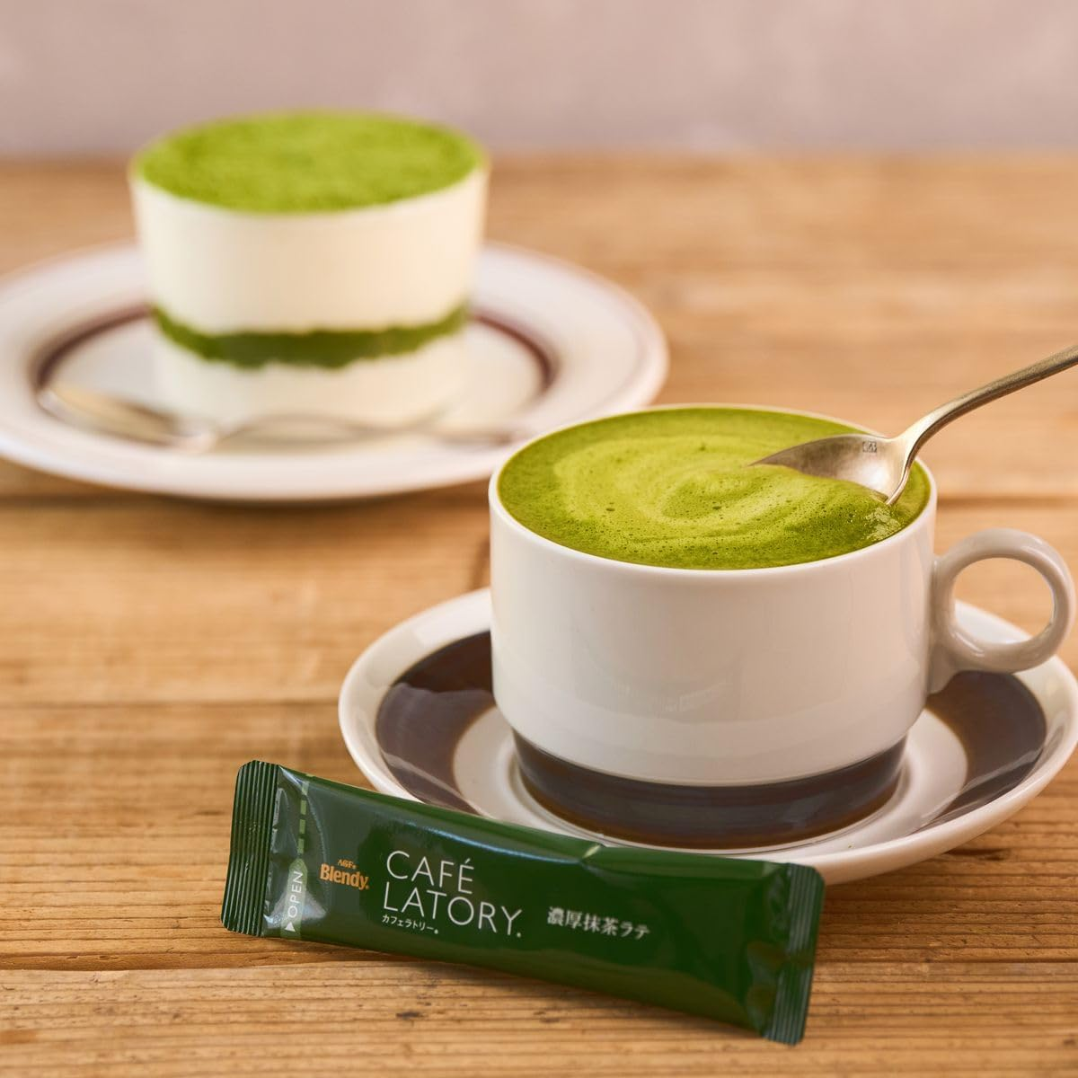 AGF Blendy Cafe Latte Sticks, Rich Matcha Latte, 16 Bottles [Powdered Matcha] image number 6