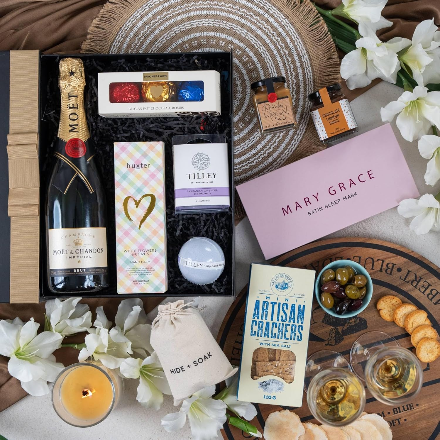 Moet & Chandon Luxury Celebration Hamper Valentine'S Day Gift Set - Includes Champagne, Belgian Chocolate Bombs, Blends, Luxe Sleep Mask, Scented Bath Bomb, Brandy & Liqueur Sauces, Sea Salt Crackers image number 2