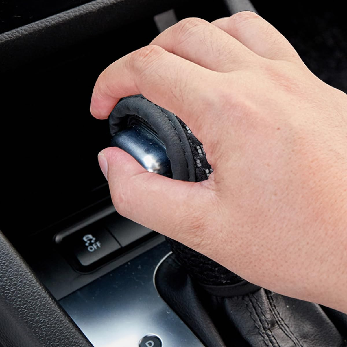 AUCELI Car Gear Shift Knob Cover, Automotive Manual Stick Shifting Handle Gear Shift Knob Protector, Vehicle Decoration Accessories Universal for SUV, Truck, RV and More image number 3