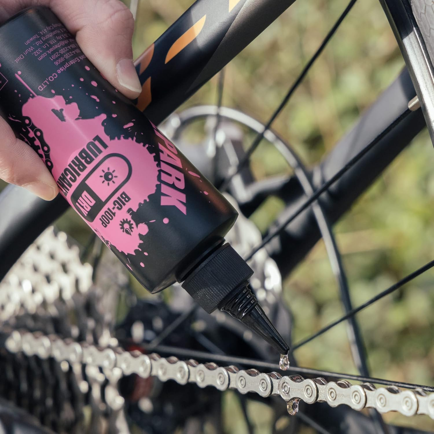 Cyclingdeal Bike Bicycle Dry Type Chain Lubricant 120Ml - Chainwheel Derailleur Maintenance Lube - Chain Grease Oil - Dry & Dusty Conditions image number 1