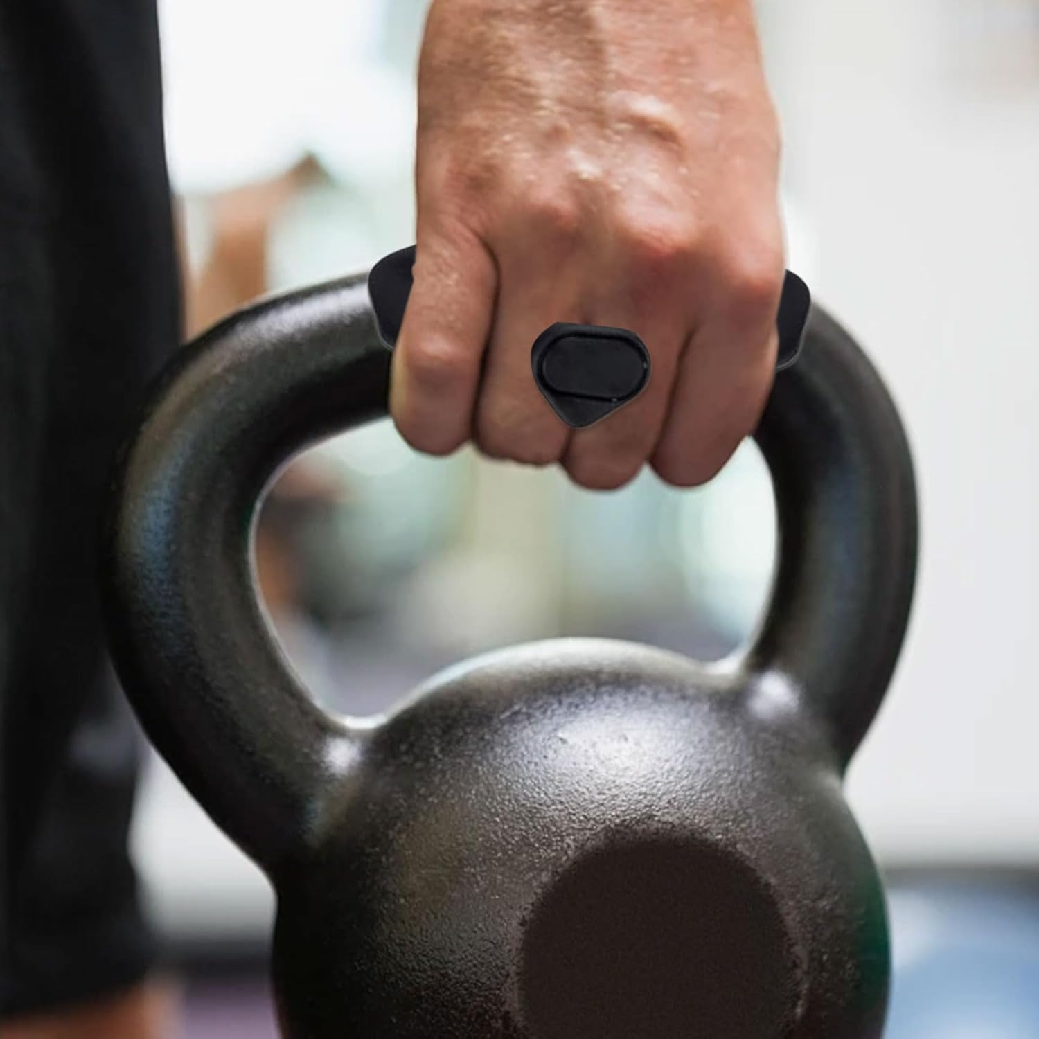 4Pcs Gym Grips, Silicone Anti-Slip Weight Lifting Gloves, Ergonomic Grip Strengthener Grip Strength Trainer, Finger Exerciser Weightlifting Gloves, Gym Training Exercise, Dumbbell Deadlifts, Pull-Ups image number 4