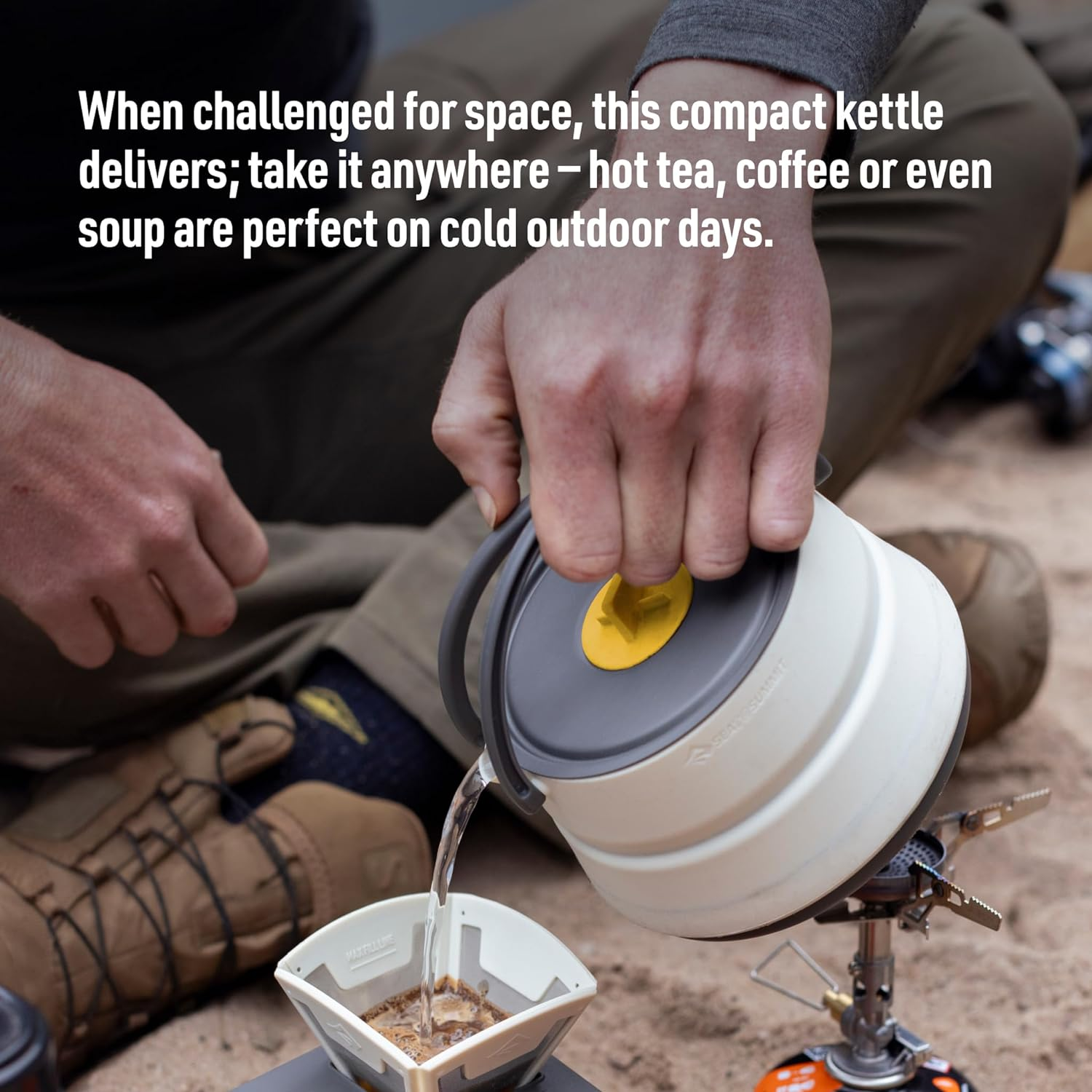 Sea to Summit Frontier Ultralight Collapsible Kettle, 1.1 Liter Capacity image number 1