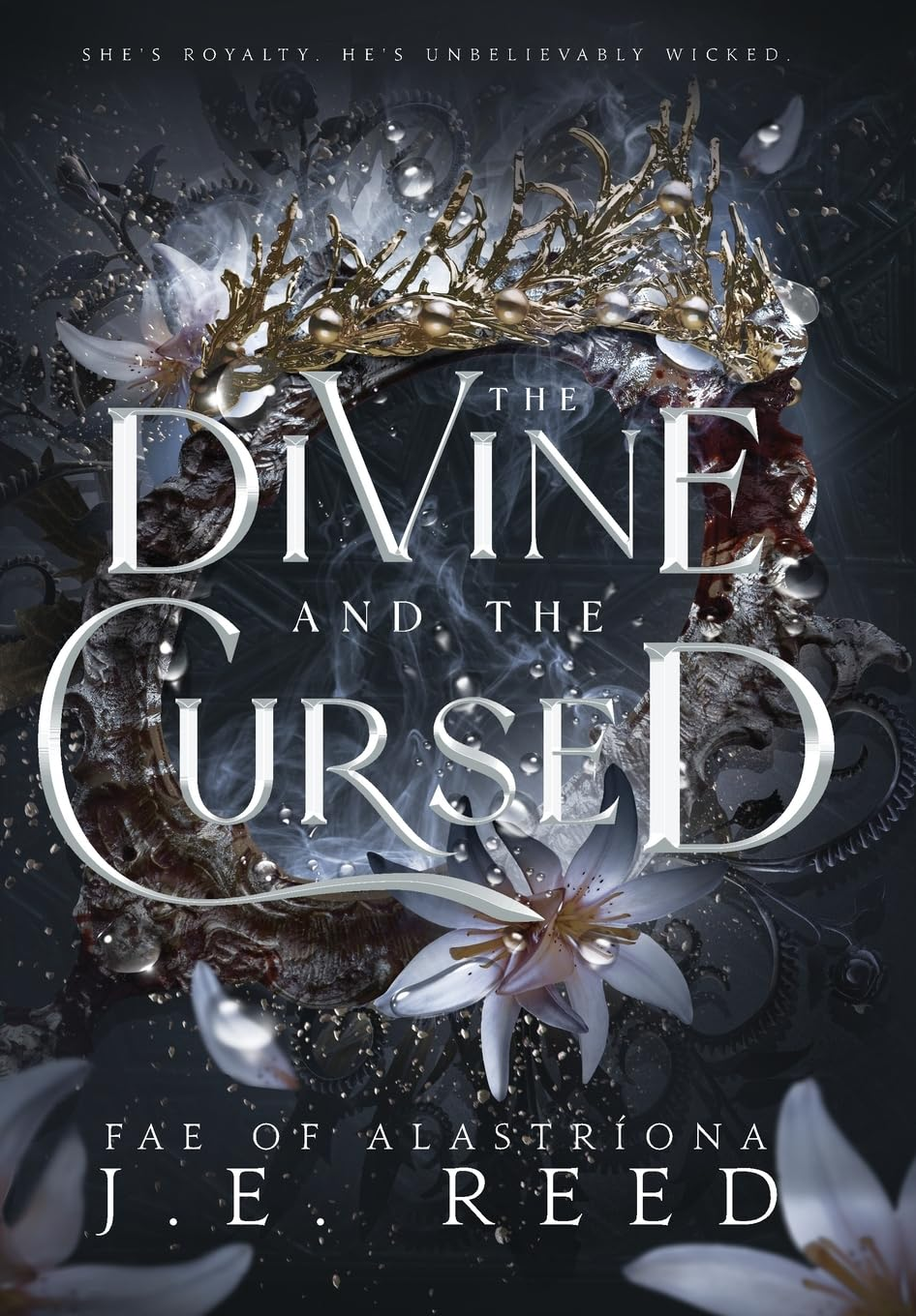 The Divine and the Cursed: a Fae Fantasy Romance: 1