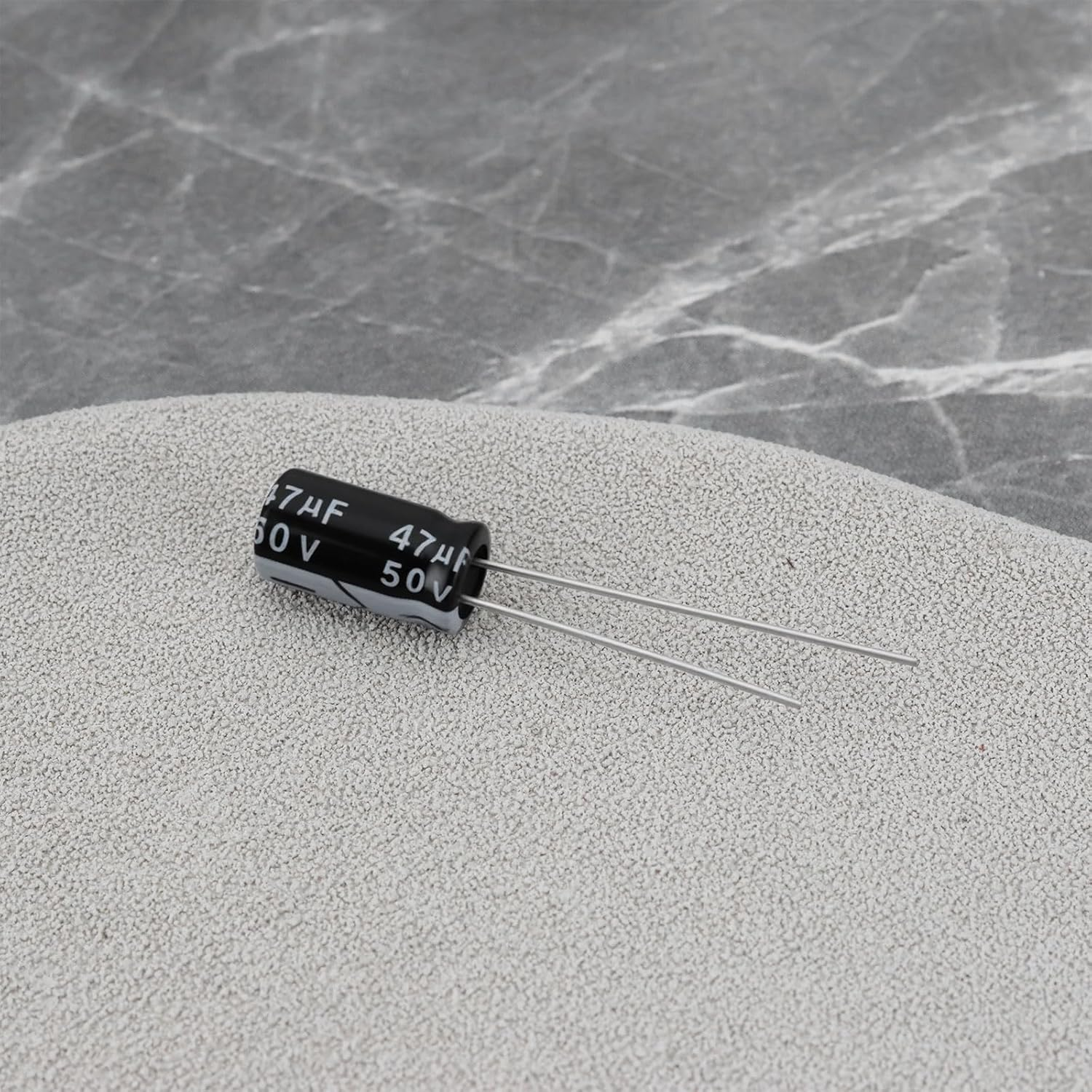 Create Idea 50Pcs 47UF 50V Electrolytic Capacitor 6.3X11Mm for Household Appliances Various Electronic Products image number 5