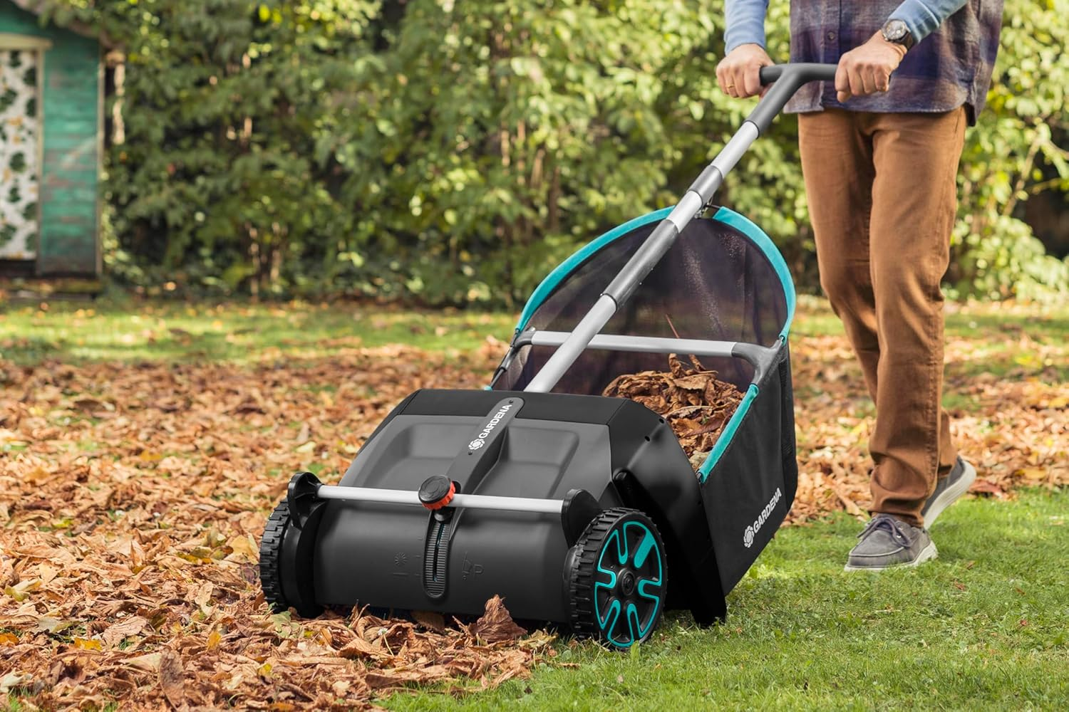 Gardena Leaf and Grass Collector, Black/Turquoise (03565-20)