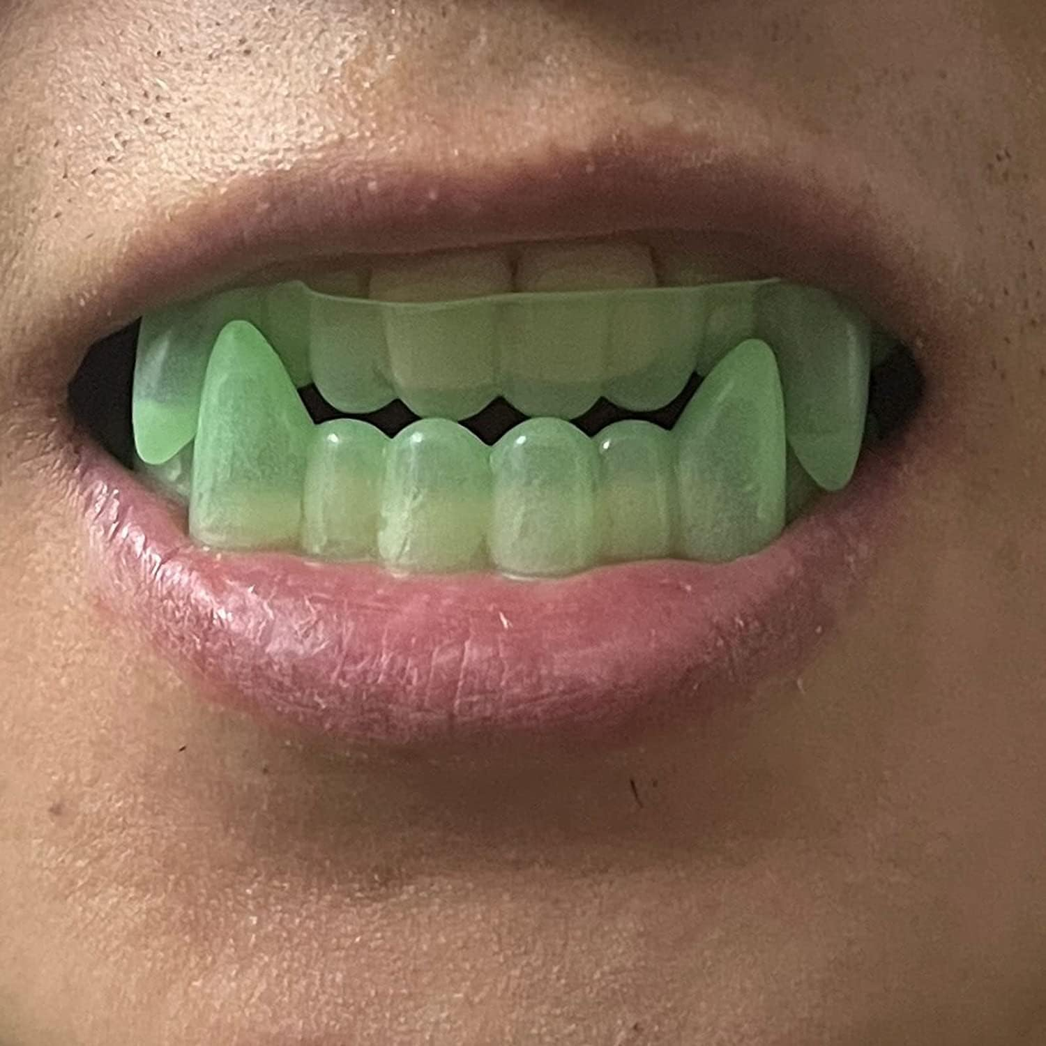 24 Pcs Vampire Fangs, Plastic White and Glow in the Dark Vampire Teeth for Dress up Costume Cosplay Photo Props Halloween Christmas image number 5