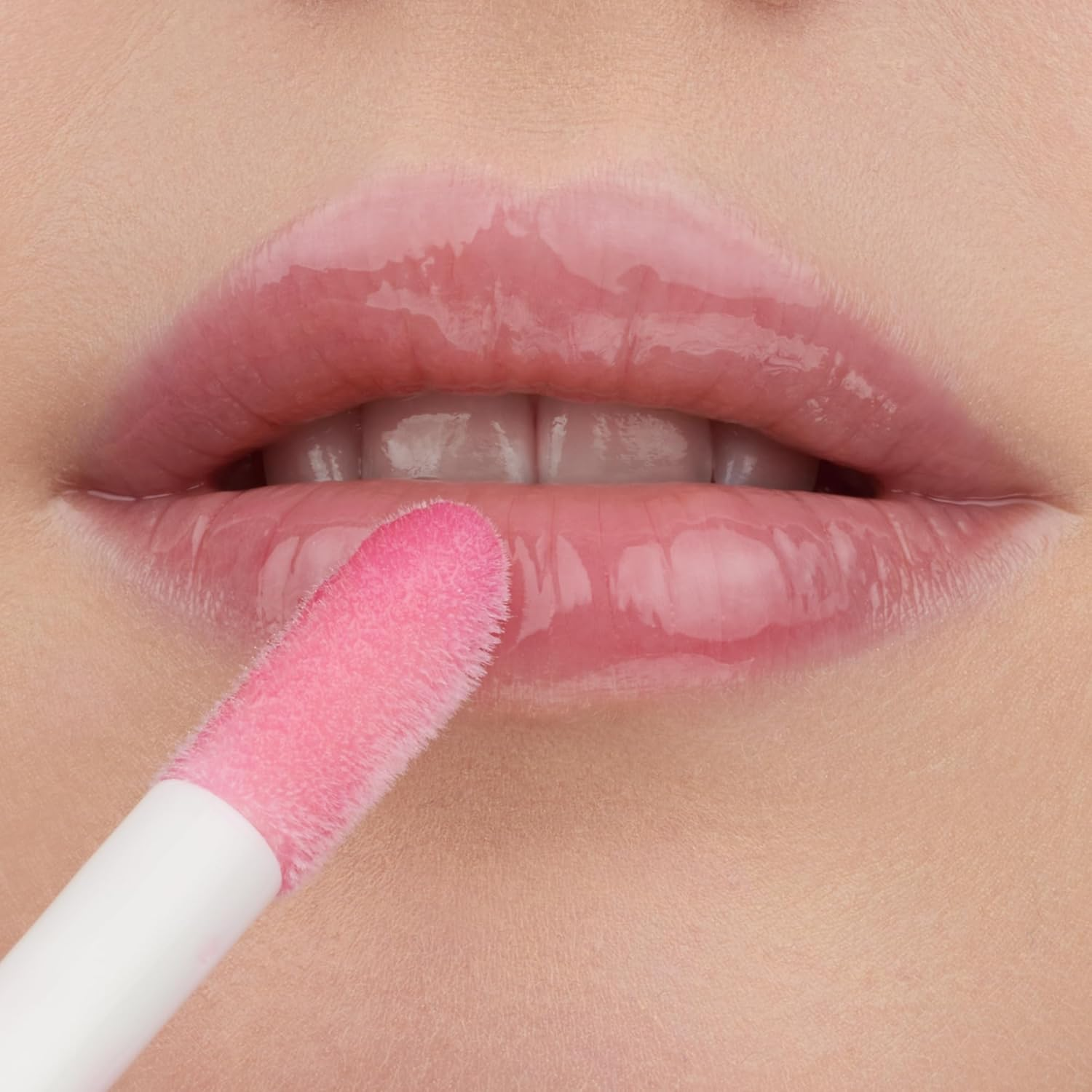 Essence Hydra Kiss Lip Oil 03 Pink Champagne