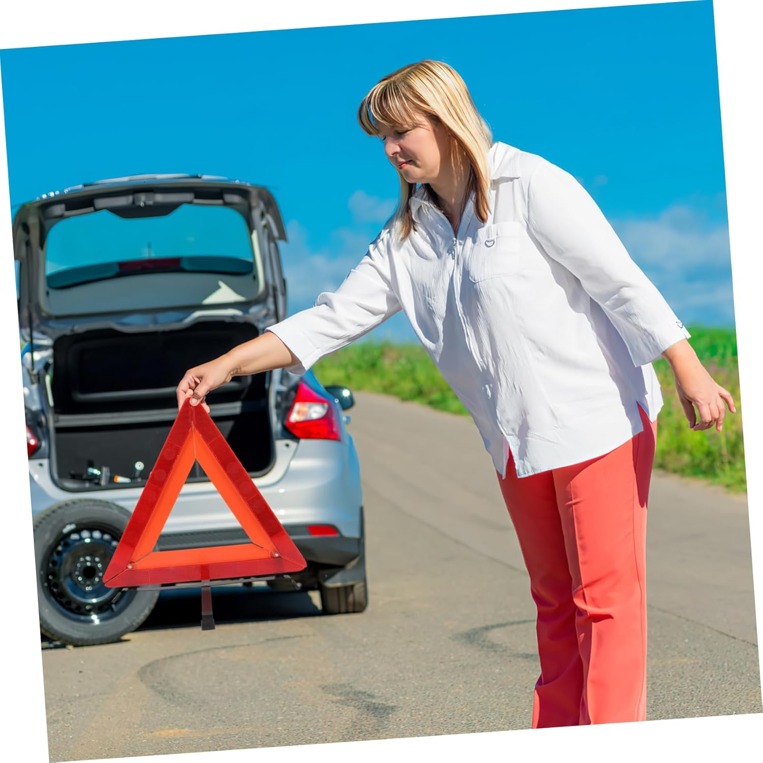 Hohopeti Reflective Warning Triangle Safety Triangles for Road Easy to Store Car Use Kit image number 1