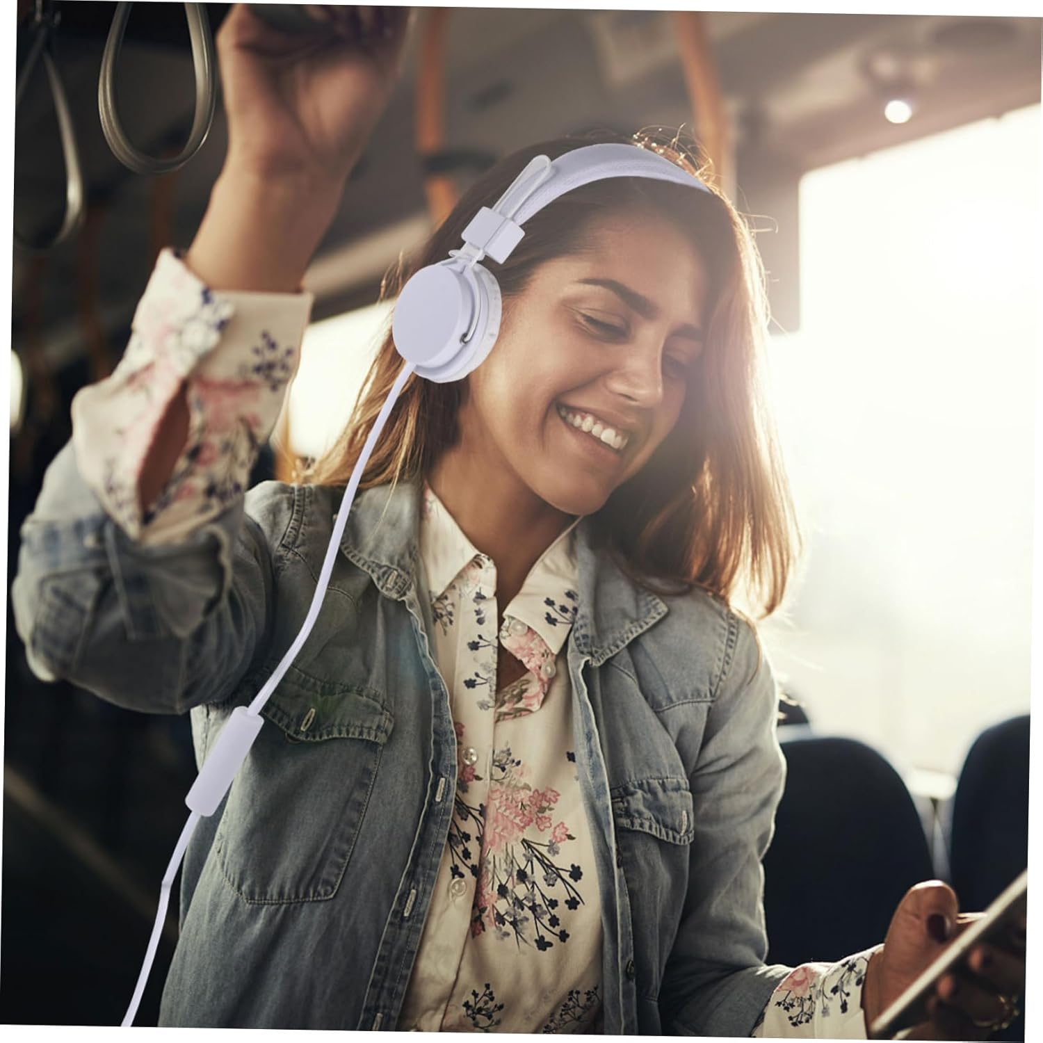 Housoutil Wired Over-Ear Gaming Headset with Mic Skin-Friendly Comfortable Earphones for Play Breathable Design Wide Compatibility Stable Sound Transmission White image number 3