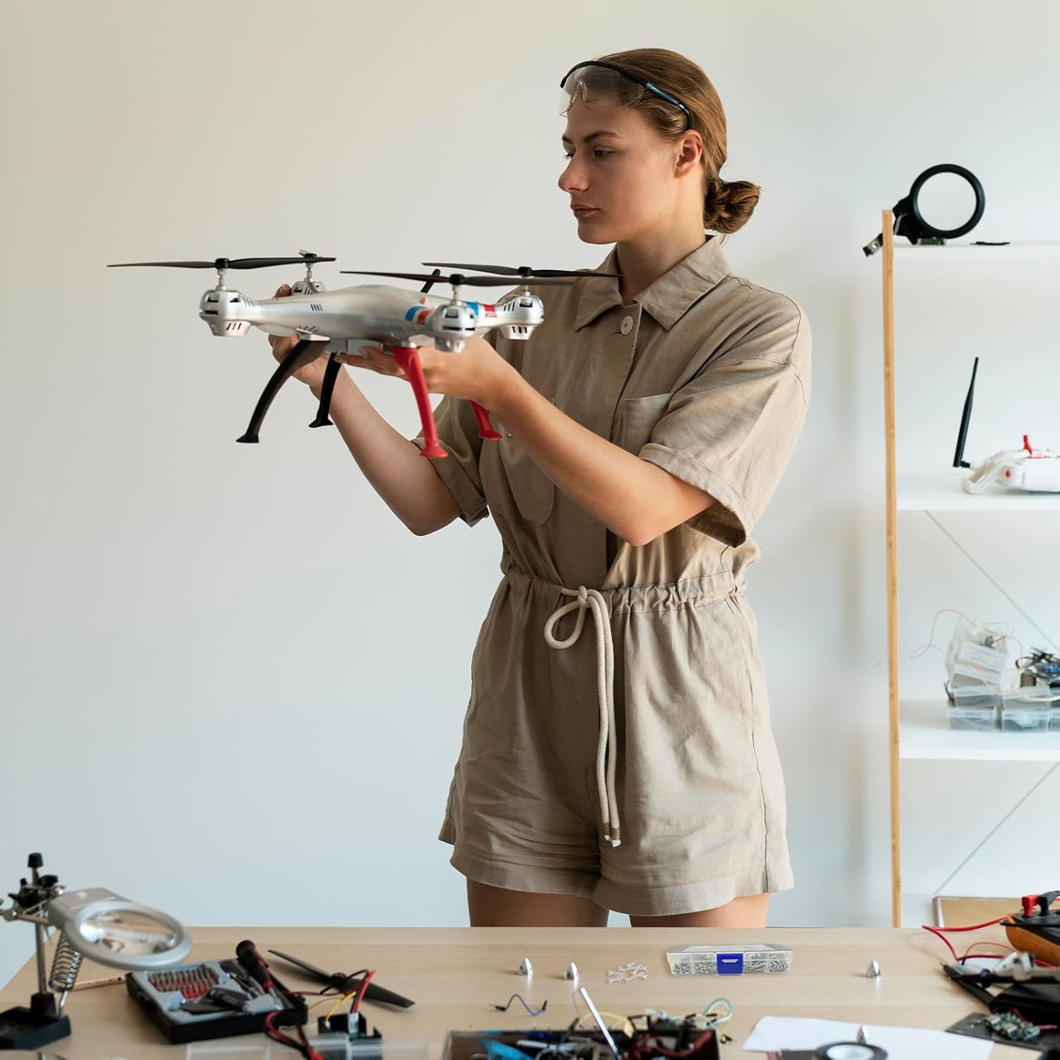 NILLOS M3 Screw Assortment Kit, 320 PCS Pan Head Machine Screws with Storage Box (6/8/12/16/20Mm) image number 3