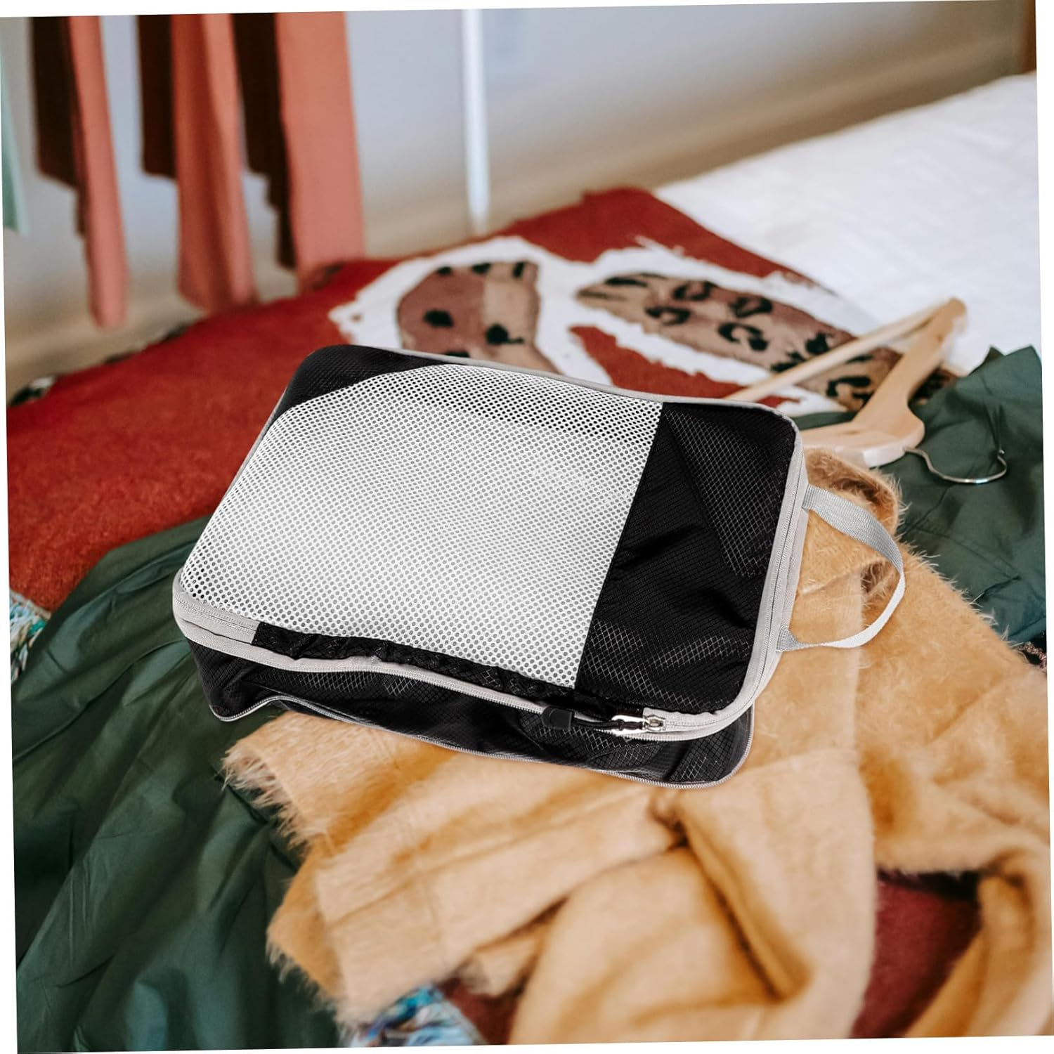 SOLUSTRE 4Pcs Compression Packing Cubes Set with Mesh, Reusable Travel Bags Organizer for Luggage, Clothes and Underwear Storage, Black Clothes Compression Bags for Suitcase Packing in Travel image number 5