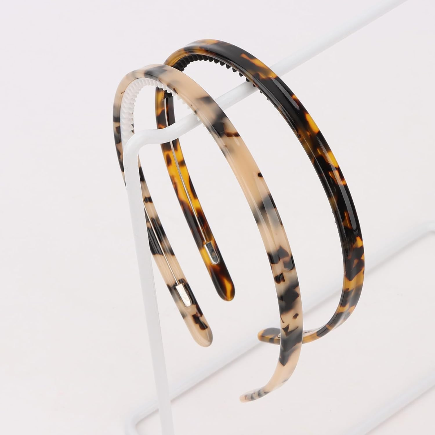 Bumlofa 2 Pieces Tortoiseshell Acetate Headbands Women Set Retro Design with Teeth Matching Hair Accessories for Party & Everyday Look Elegant Headband image number 1