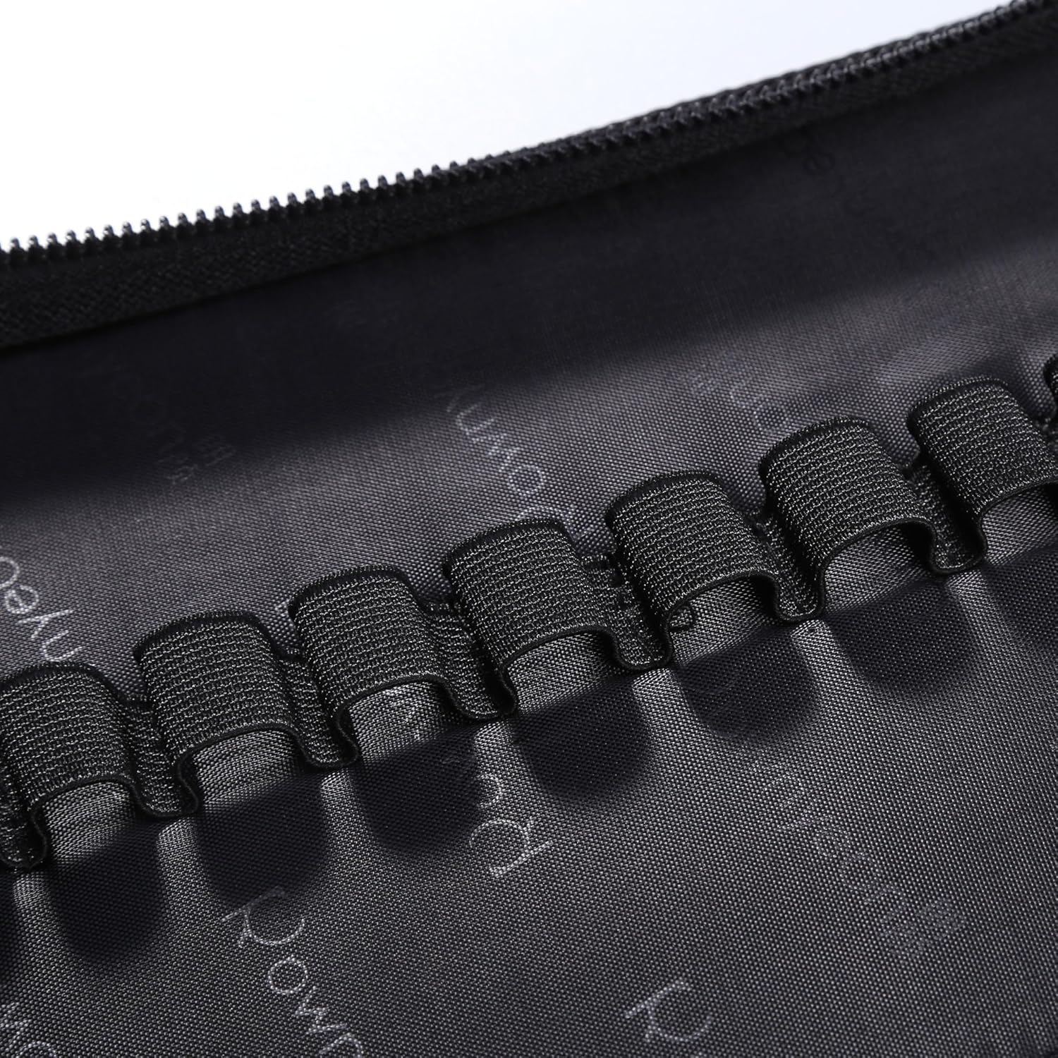 ROWNYEON Portable Lipstick Tester Case Lipstick Stock Case Holder Organization with Carrying Handle Lipstick Makeup Bag (26 Slot Golden Zipper Black)