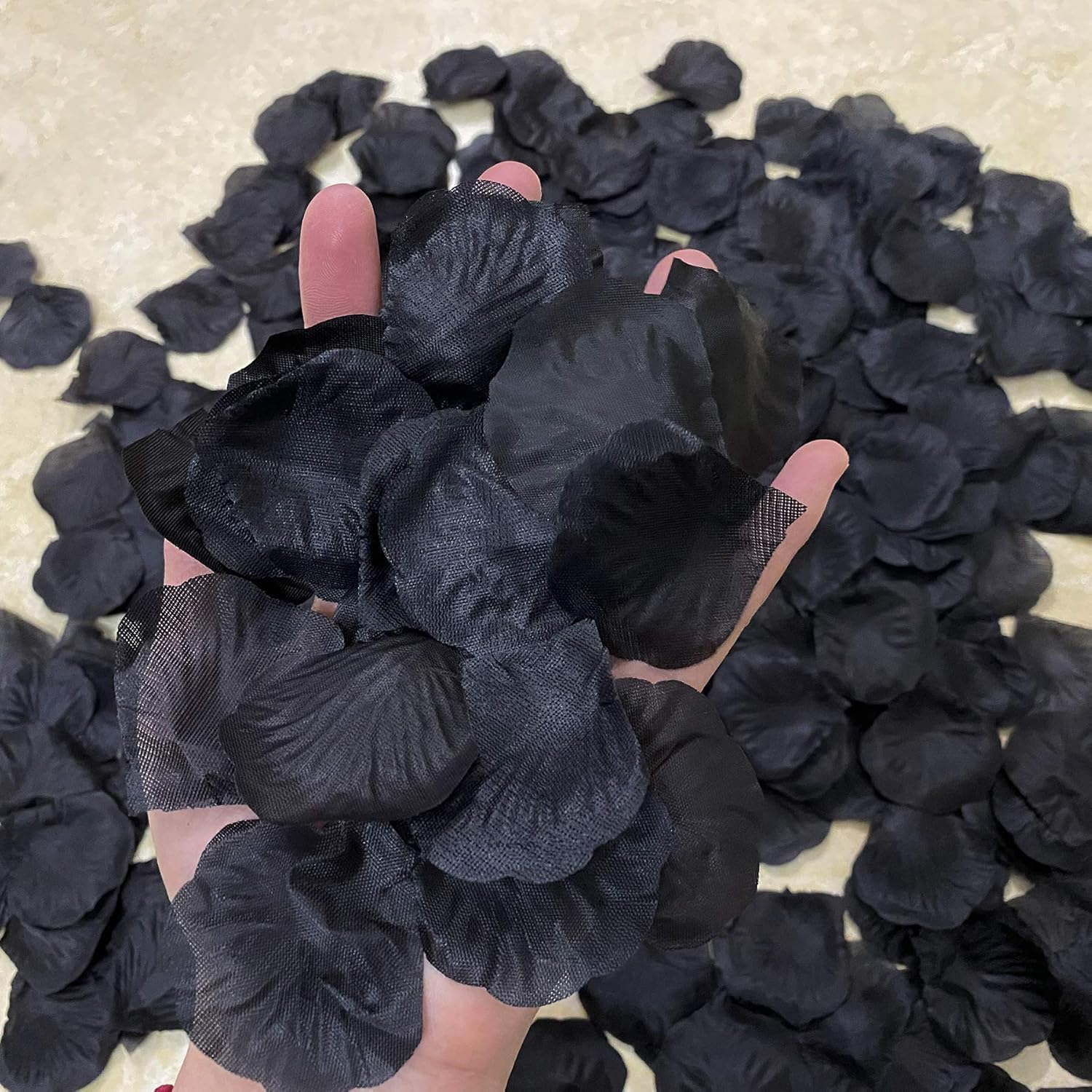 2000Pcs Black Rose Petals Artificial Flower Petals for Valentine'S Day Wedding Decor Romantic Night Engagement Party Decorations (Black) - Pink image number 7