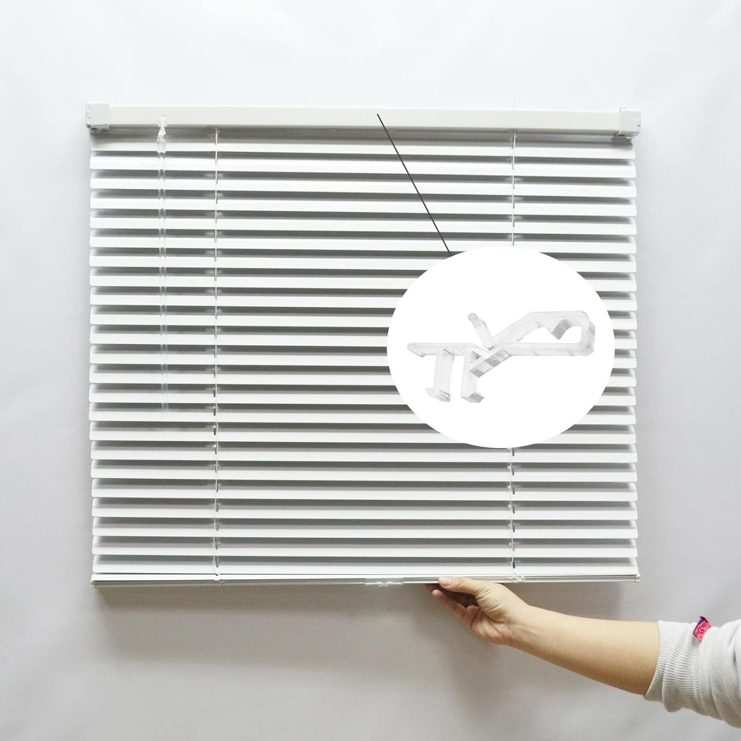 Emsea 20PCS 1.83 Inch Hidden Valance Clips Window Blinds Retainer Holder Clips Clear PVC Clips for Horizontal Blind Valance Home Decor image number 2